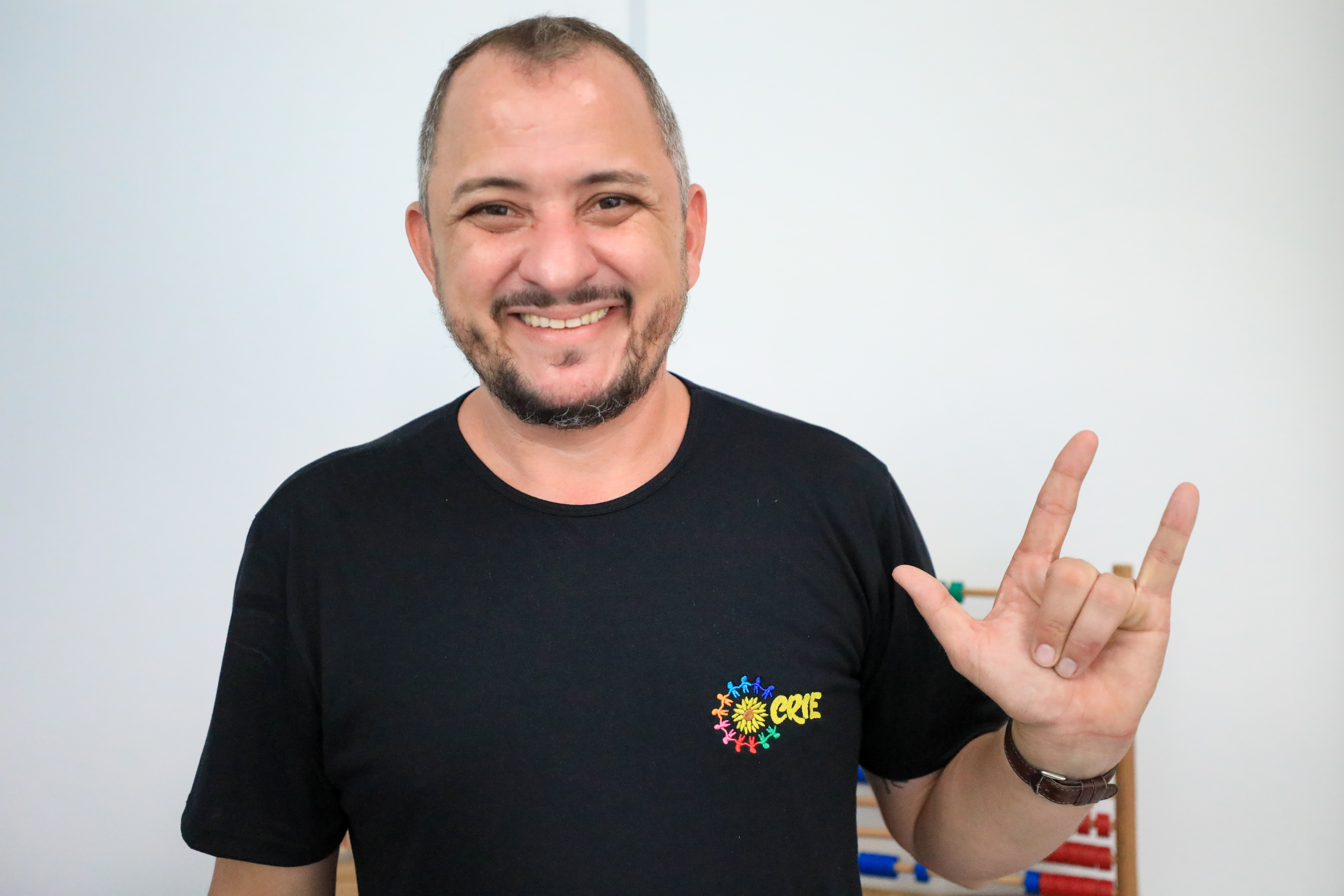 Alunos surdos da rede municipal ganham primeiro Pólo Bilíngue Libras-Português