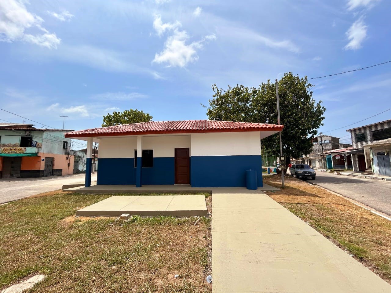 Comunidade do Ariri Bolonha recebe arena esportiva revitalizada e nova praça da Prefeitura de Belém