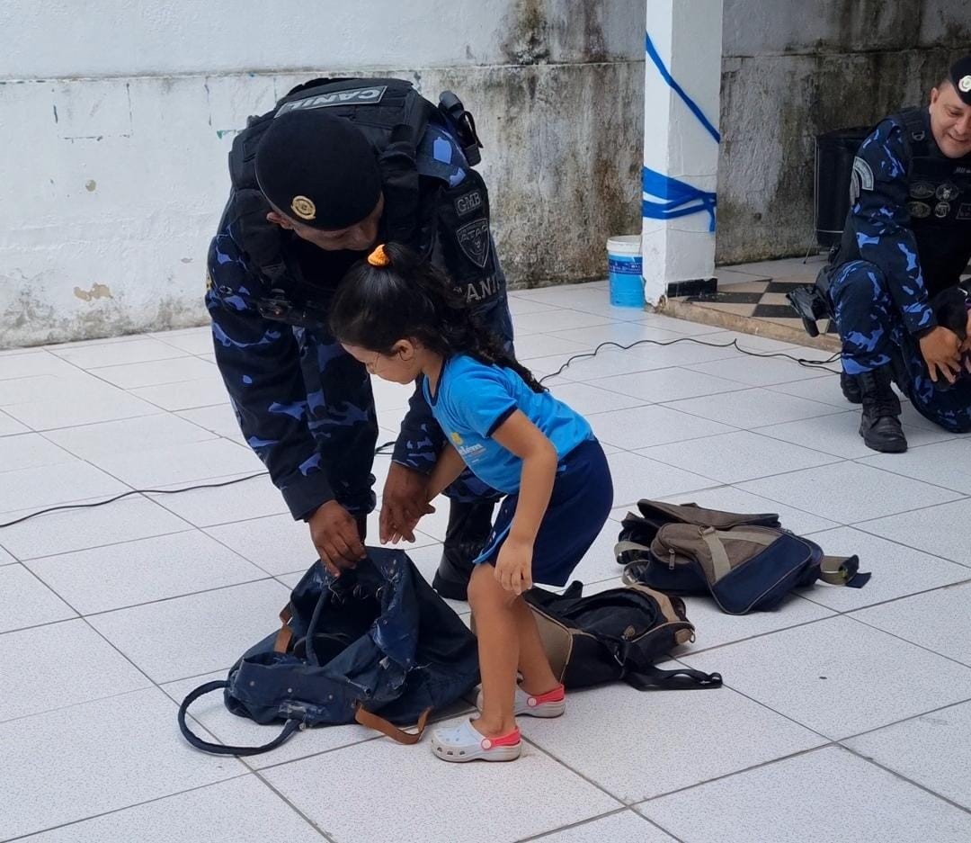 Canil da Guarda Municipal promove uma manhã animada às crianças da Escola Municipal Raimunda Lúcia Guerreiro