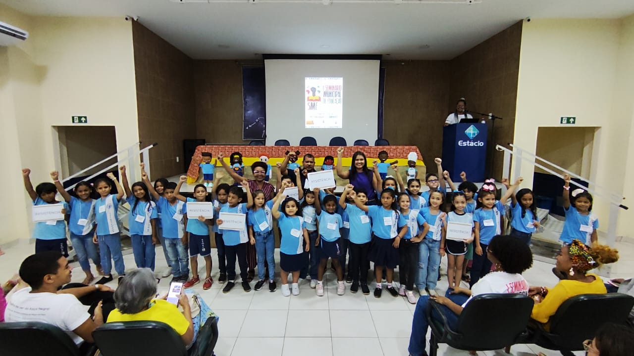 Conselho Municipal de Educação entrega Selo “Zélia Amador de Deus” para 33 escolas