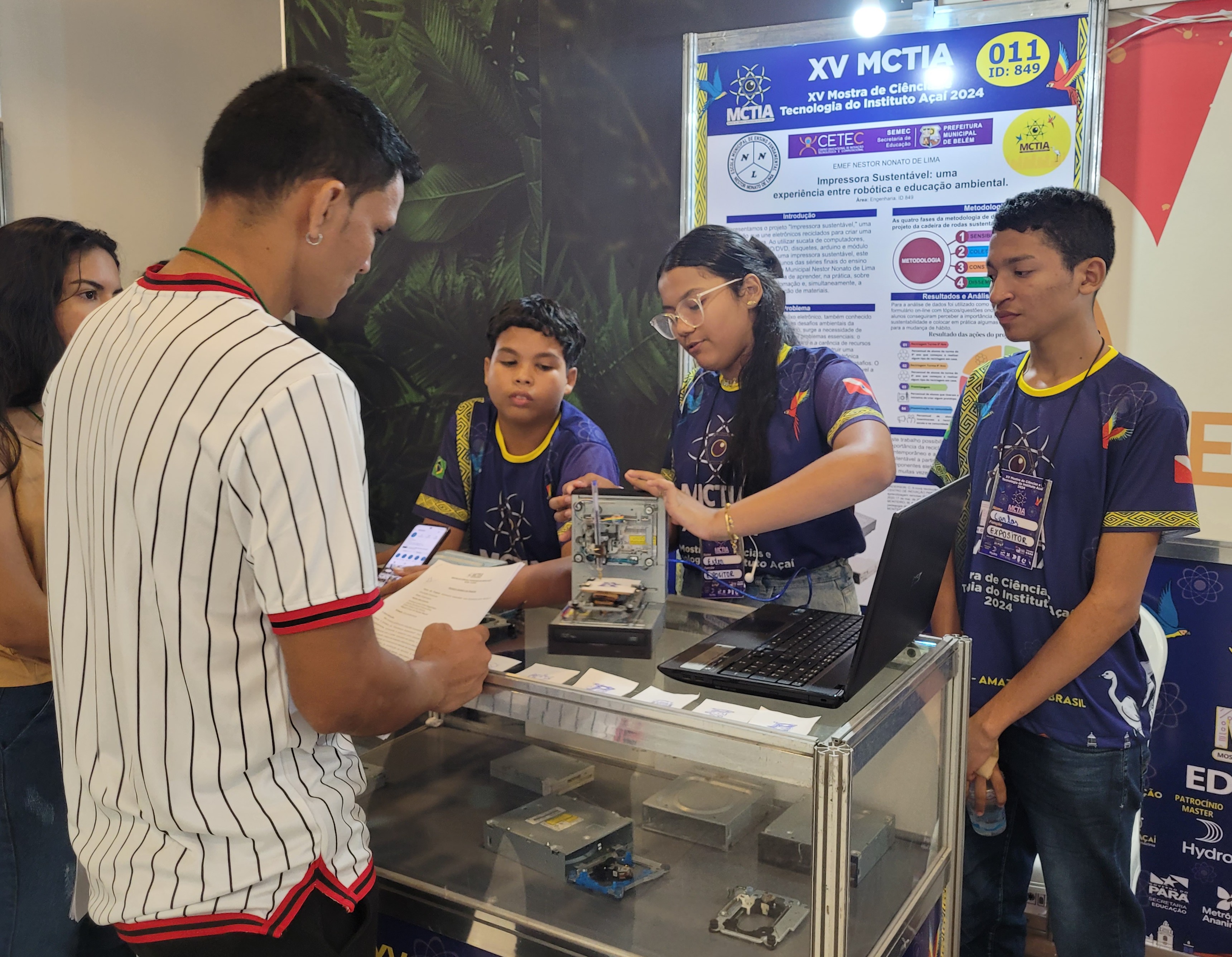 Escolas municipais de Belém são premiadas em mostra de ciência e tecnologia