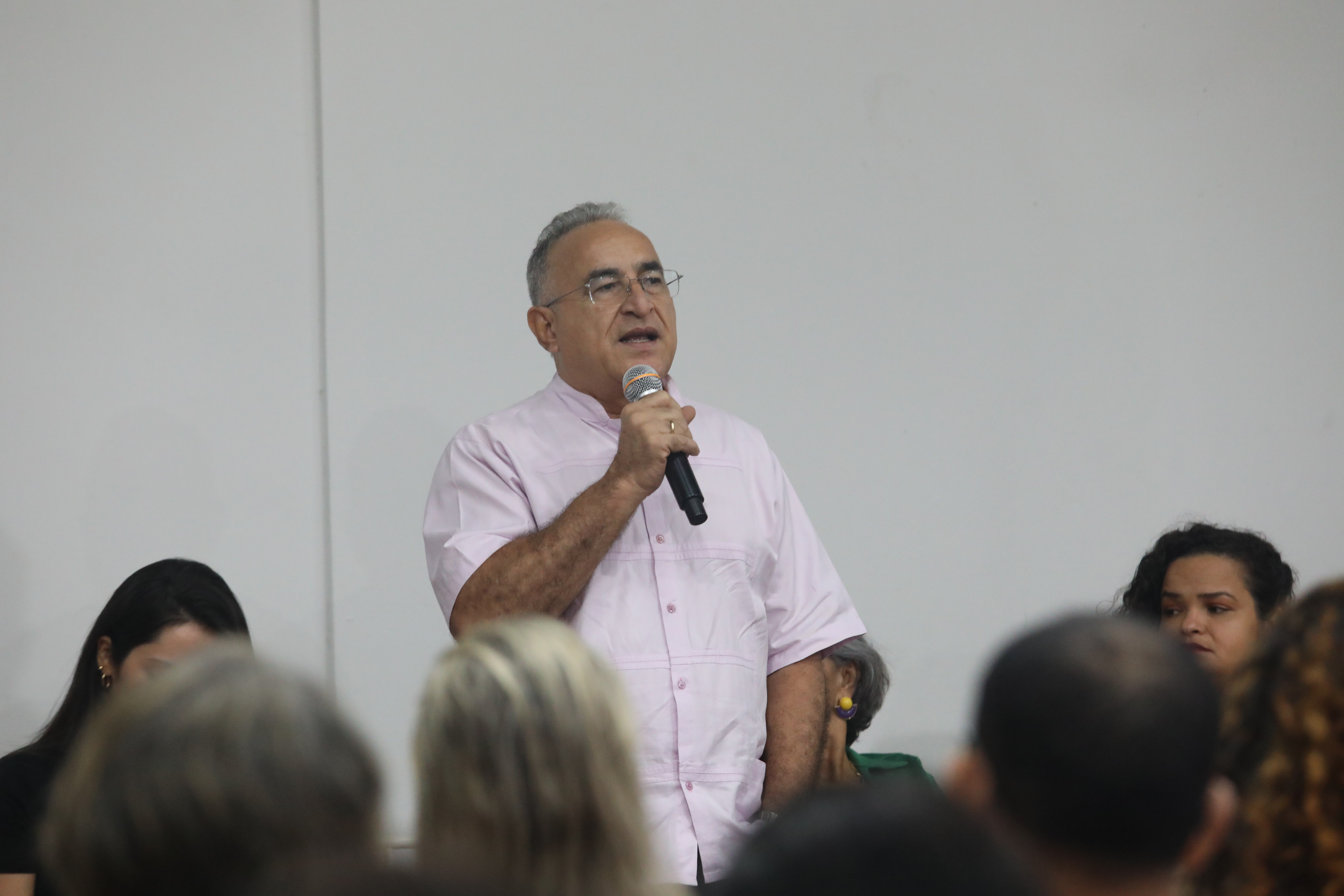 Prefeitura de Belém e Conselho Municipal de Educação entregam selo antirracista a 33 escolas do município