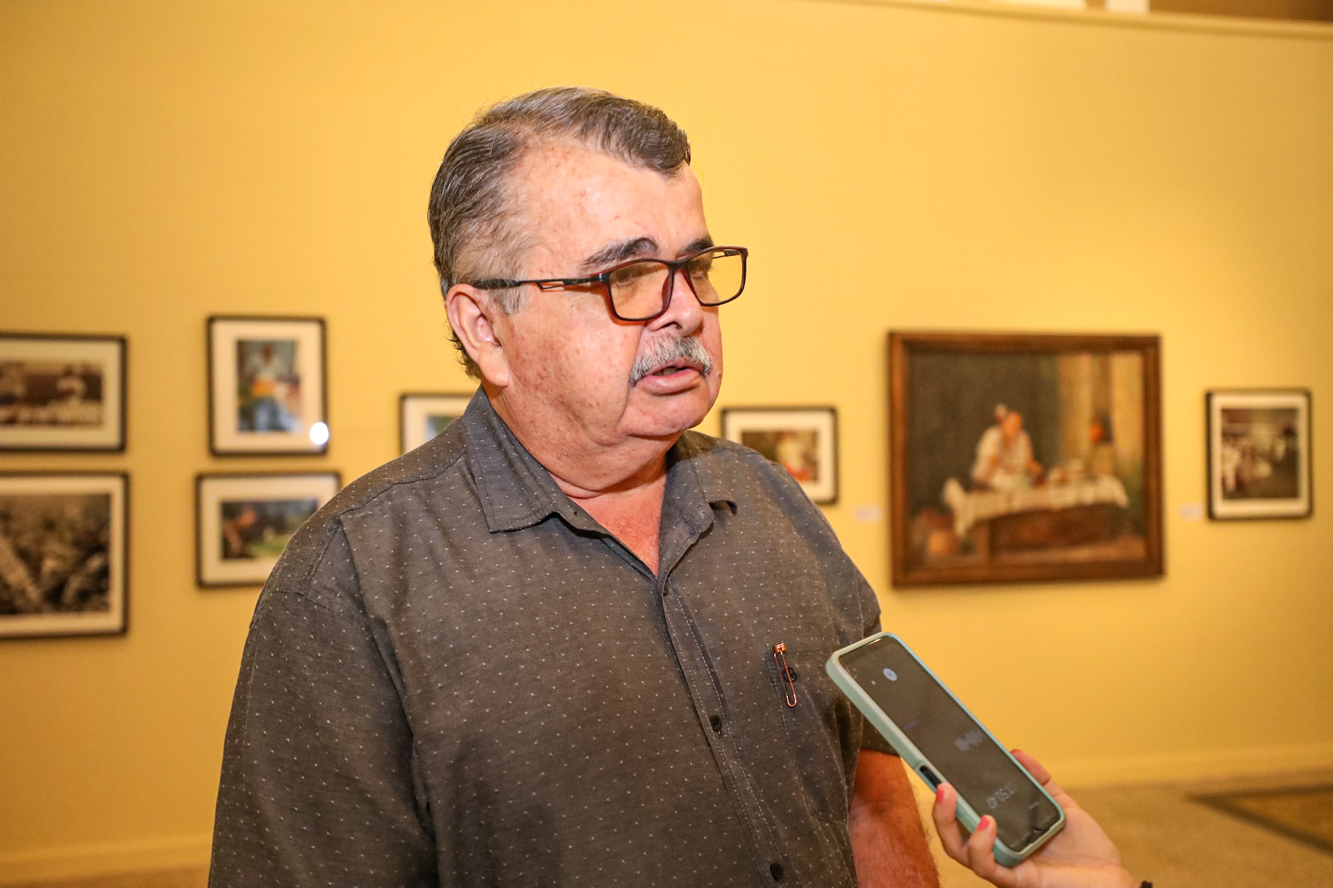 Exposição é inaugurada em Belém promovendo o diálogo entre o acervo do Mabe e o Ver-o-Peso