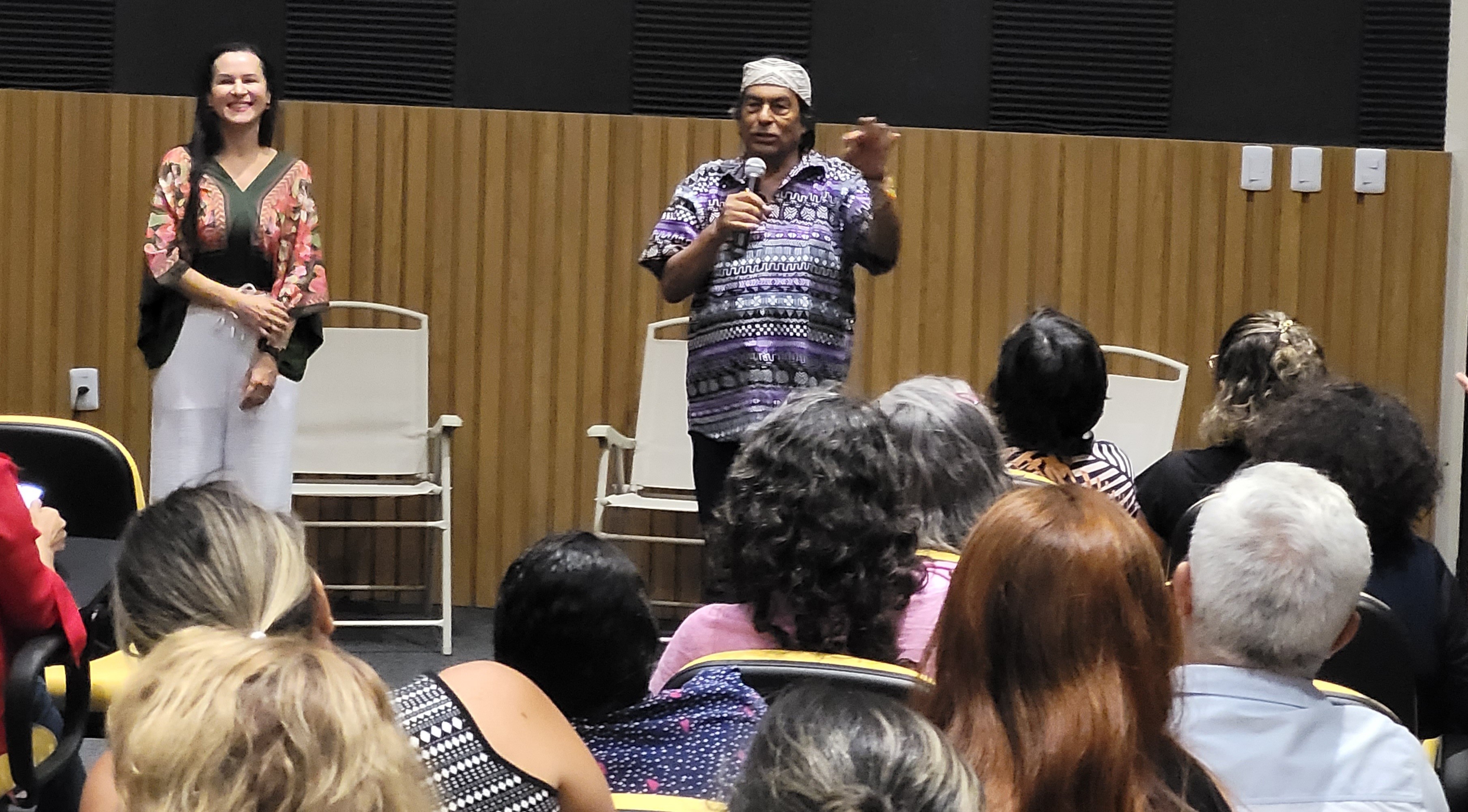 Ativista indígena afirma em Belém que a educação foi a primeira vítima da crise do clima