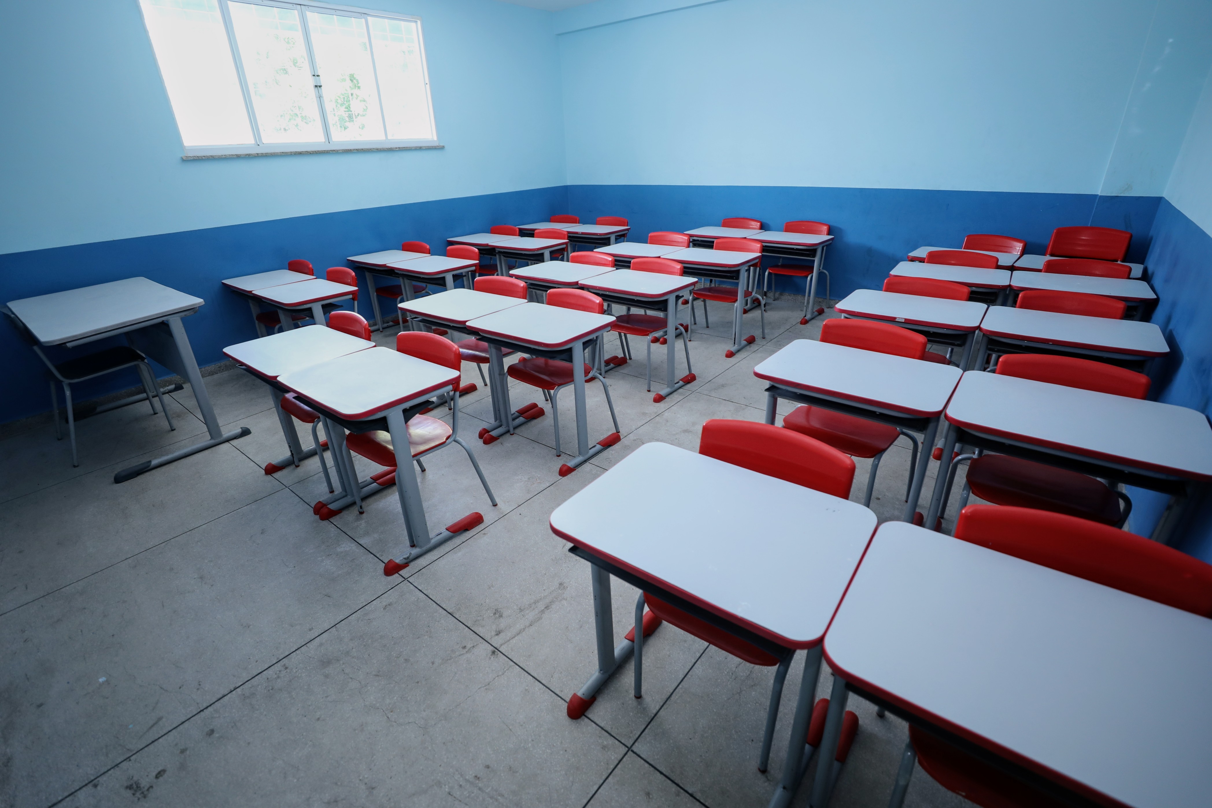 Escola Manuela Freitas é entregue completamente reformada à comunidade do bairro de São Brás