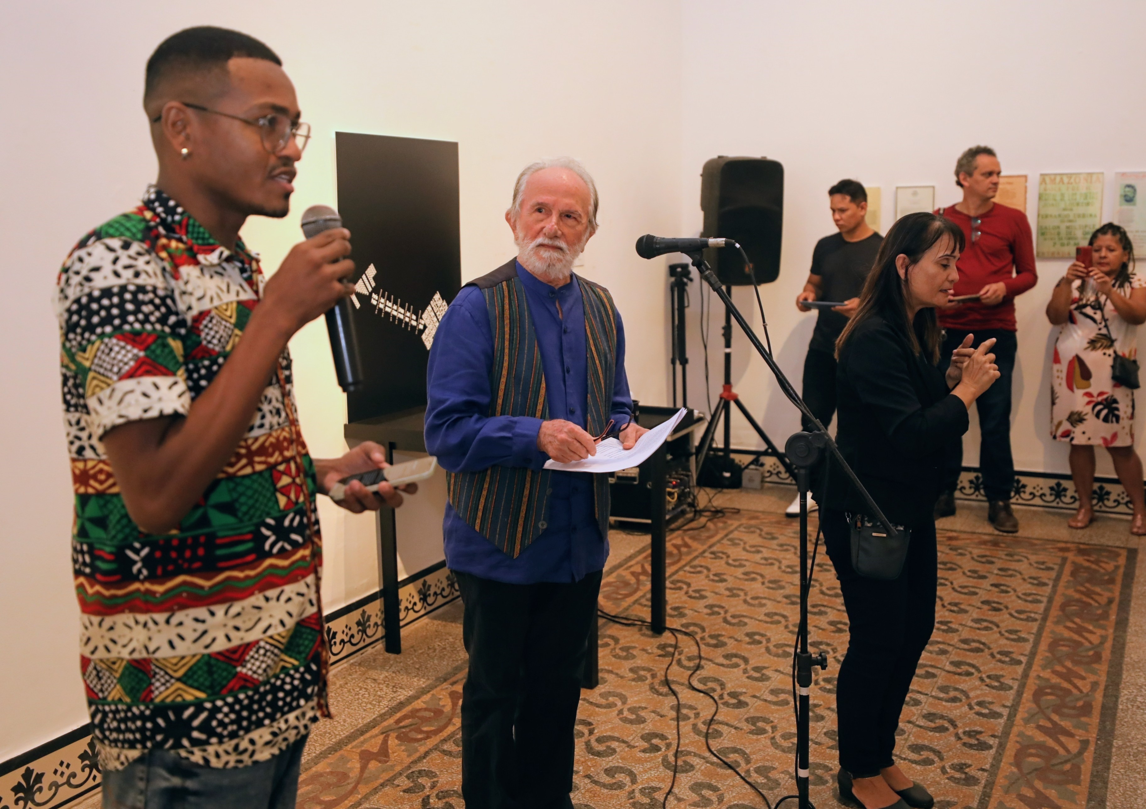 Exposição no Museu de Arte de Belém homenageia os 85 anos do poeta e escritor Paes Loureiro