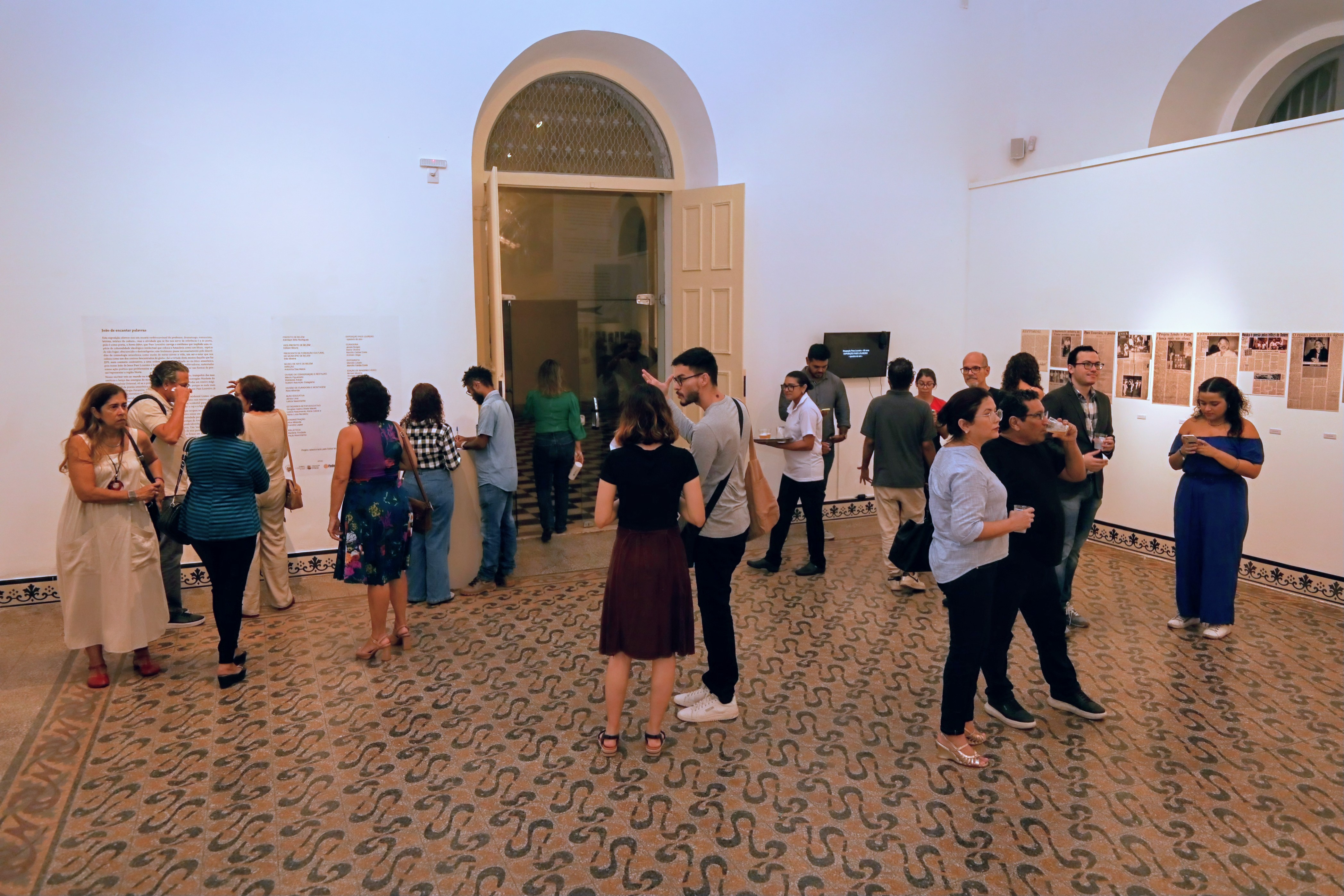 Exposição no Museu de Arte de Belém homenageia os 85 anos do poeta e escritor Paes Loureiro