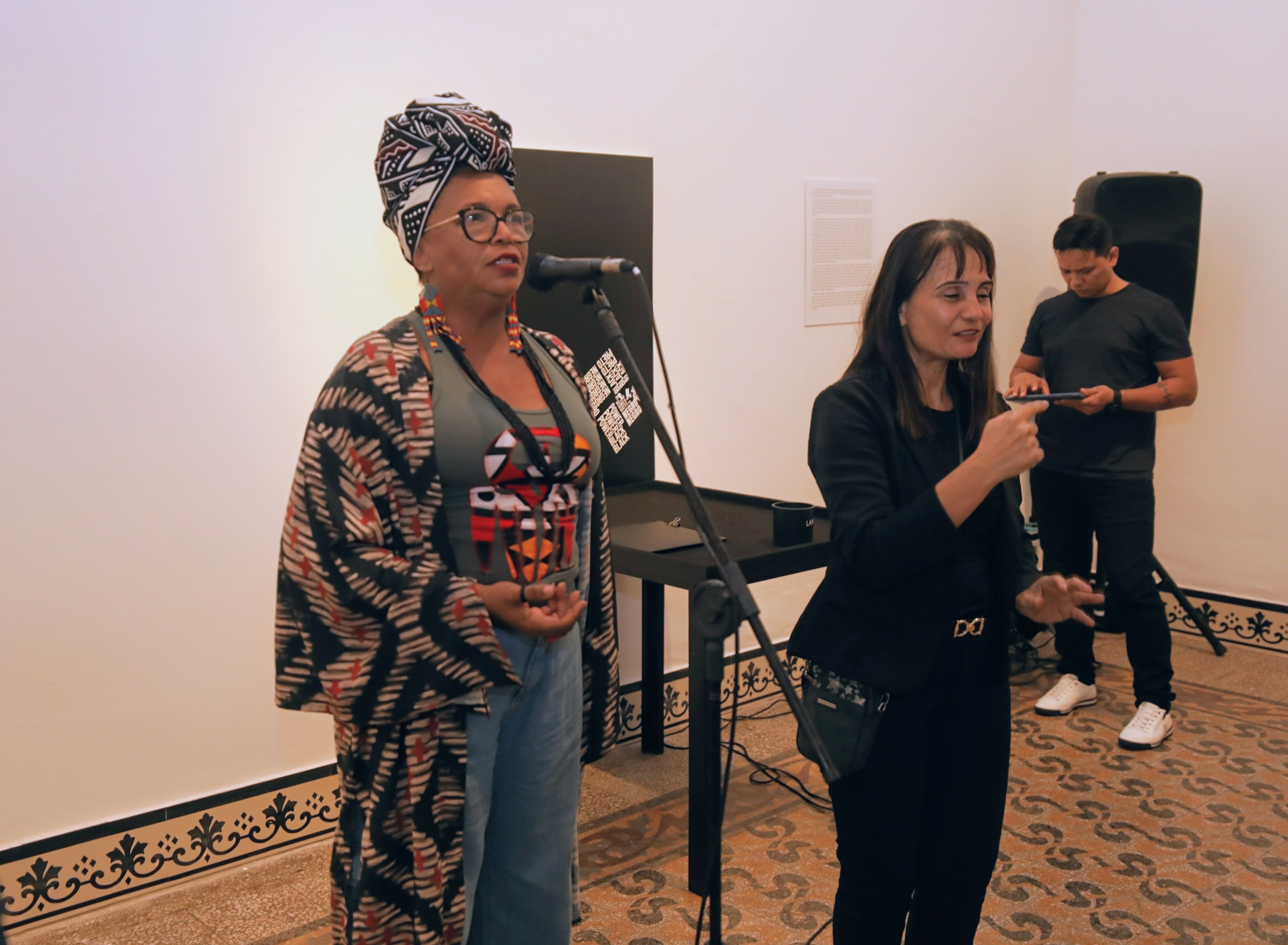 Exposição no Museu de Arte de Belém homenageia os 85 anos do poeta e escritor Paes Loureiro