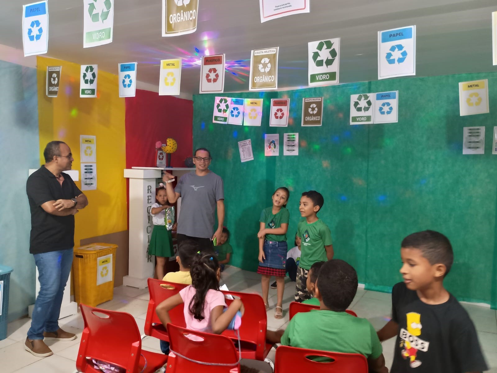I Feira do Conhecimento das Unidades Pedagógicas da Funbosque debate meio ambiente e ciência cidadã
