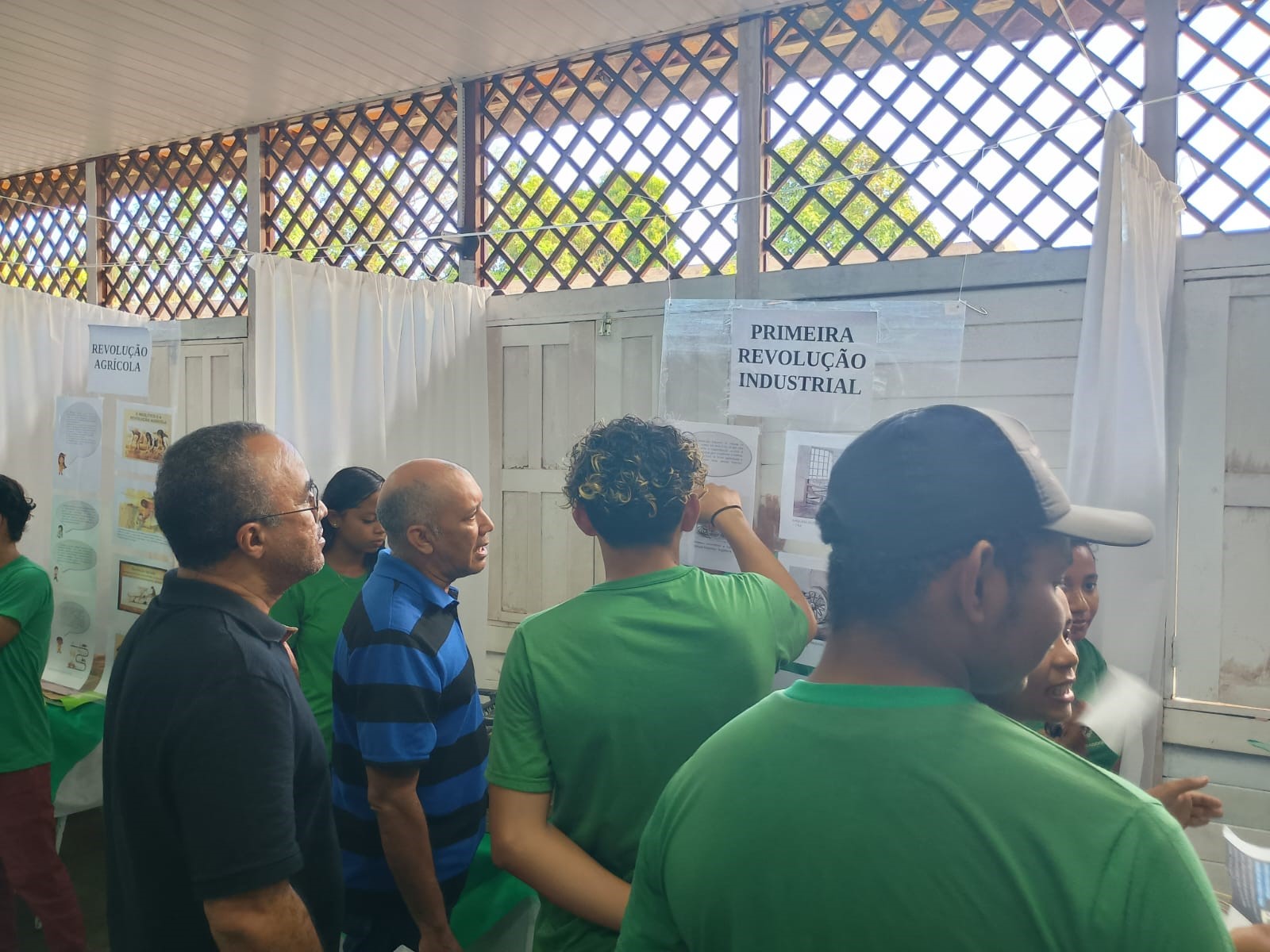 I Feira do Conhecimento das Unidades Pedagógicas da Funbosque debate meio ambiente e ciência cidadã