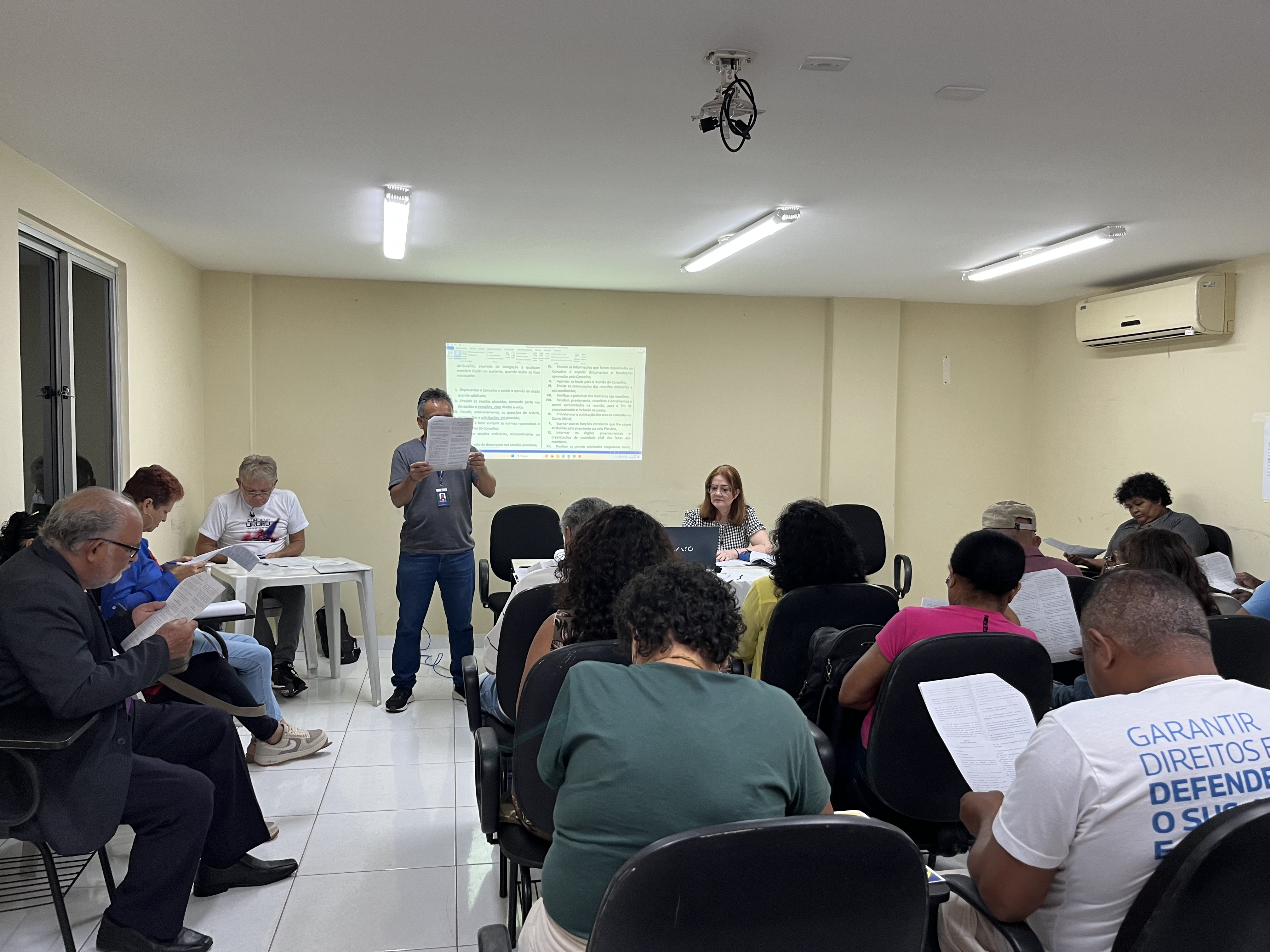 Conselho de Usuários dá posse a novos membros e aprova regimento interno