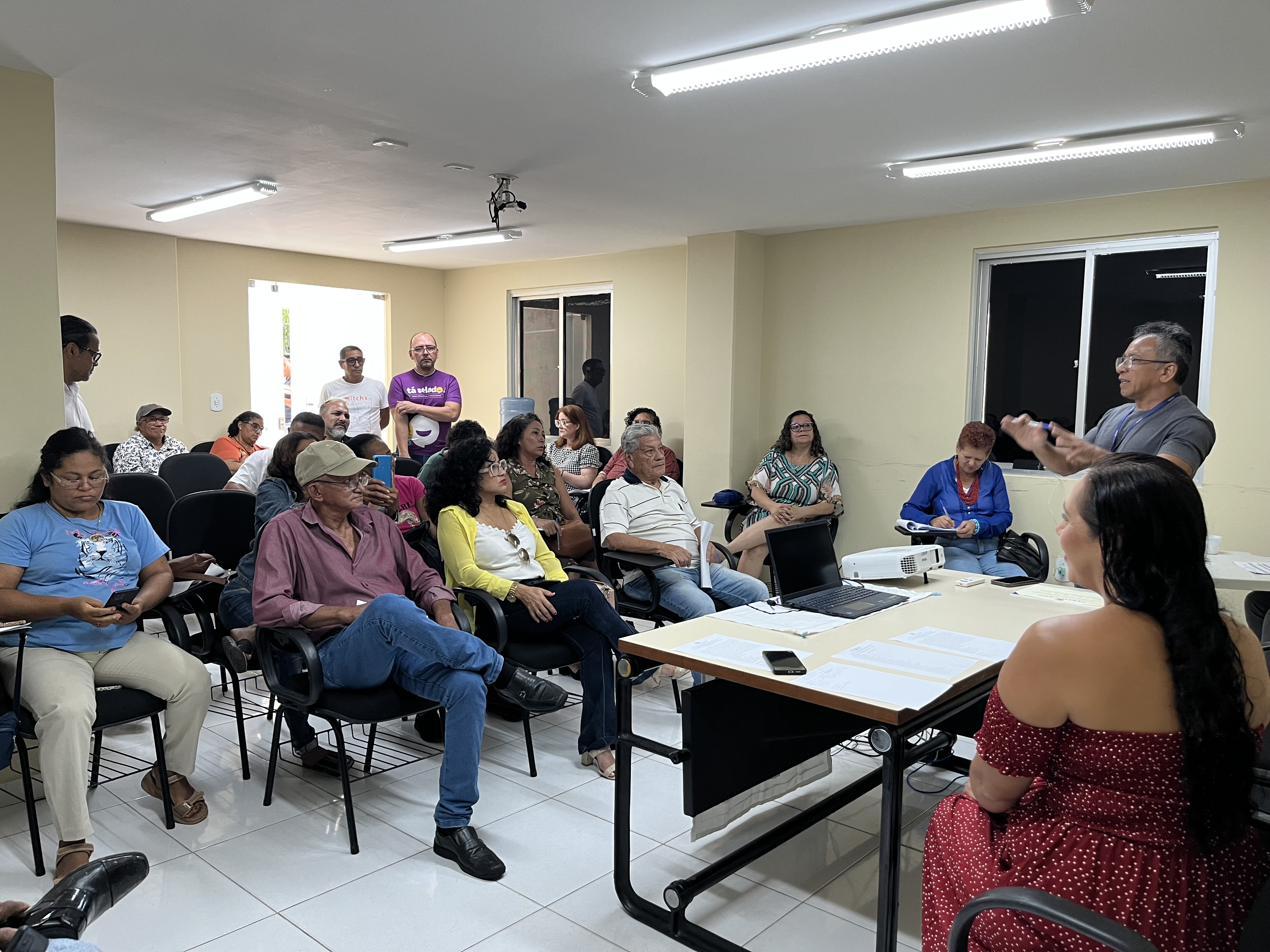 Conselho de Usuários dá posse a novos membros e aprova regimento interno