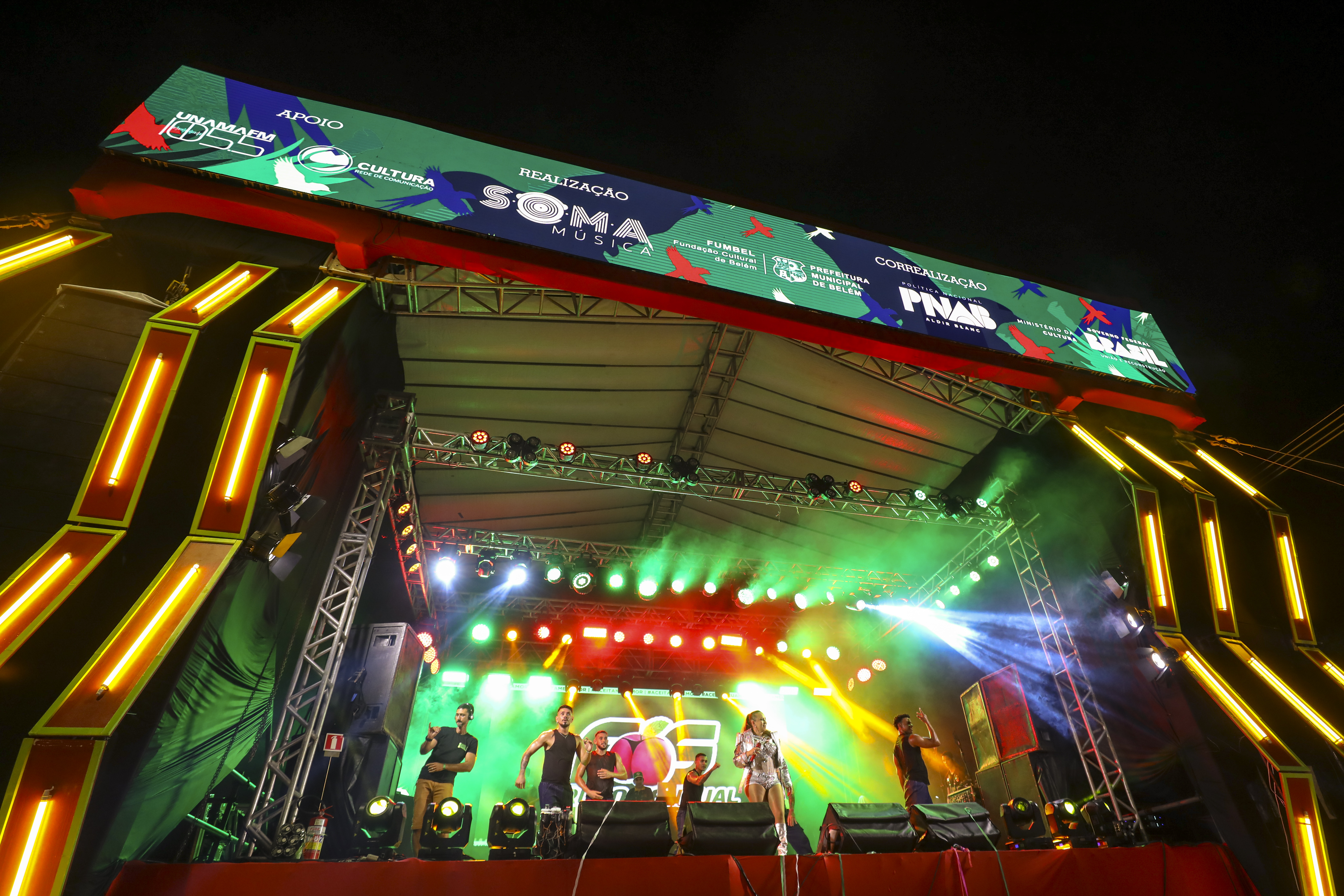 Festival de Música Amazônica leva muito brega para o Ver-o-Rio e faz o público balançar
