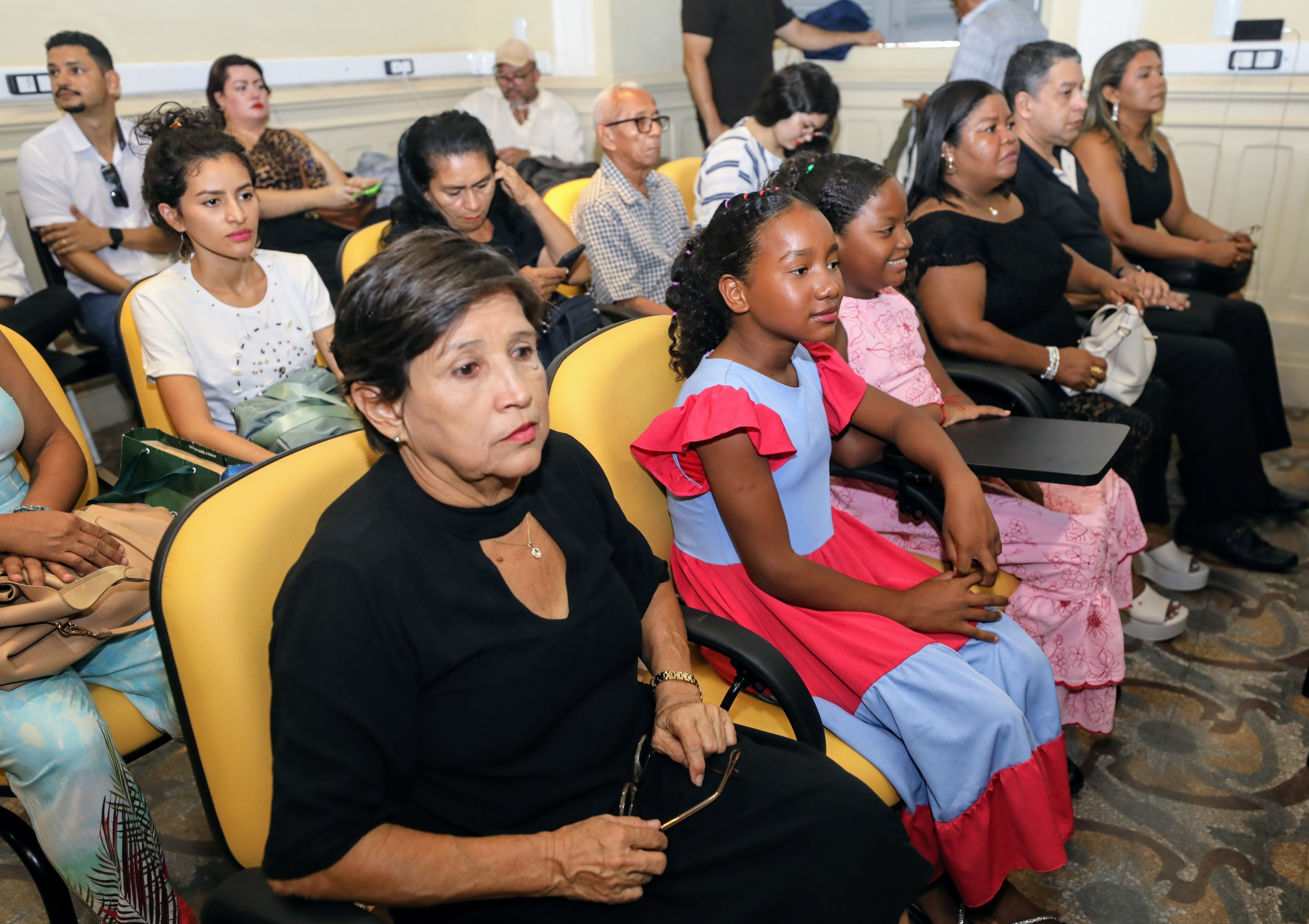 Trabalhadores do Ver-o-Peso recebem formação em Gestão de Negócios, Relações Internacionais e Gastronomia