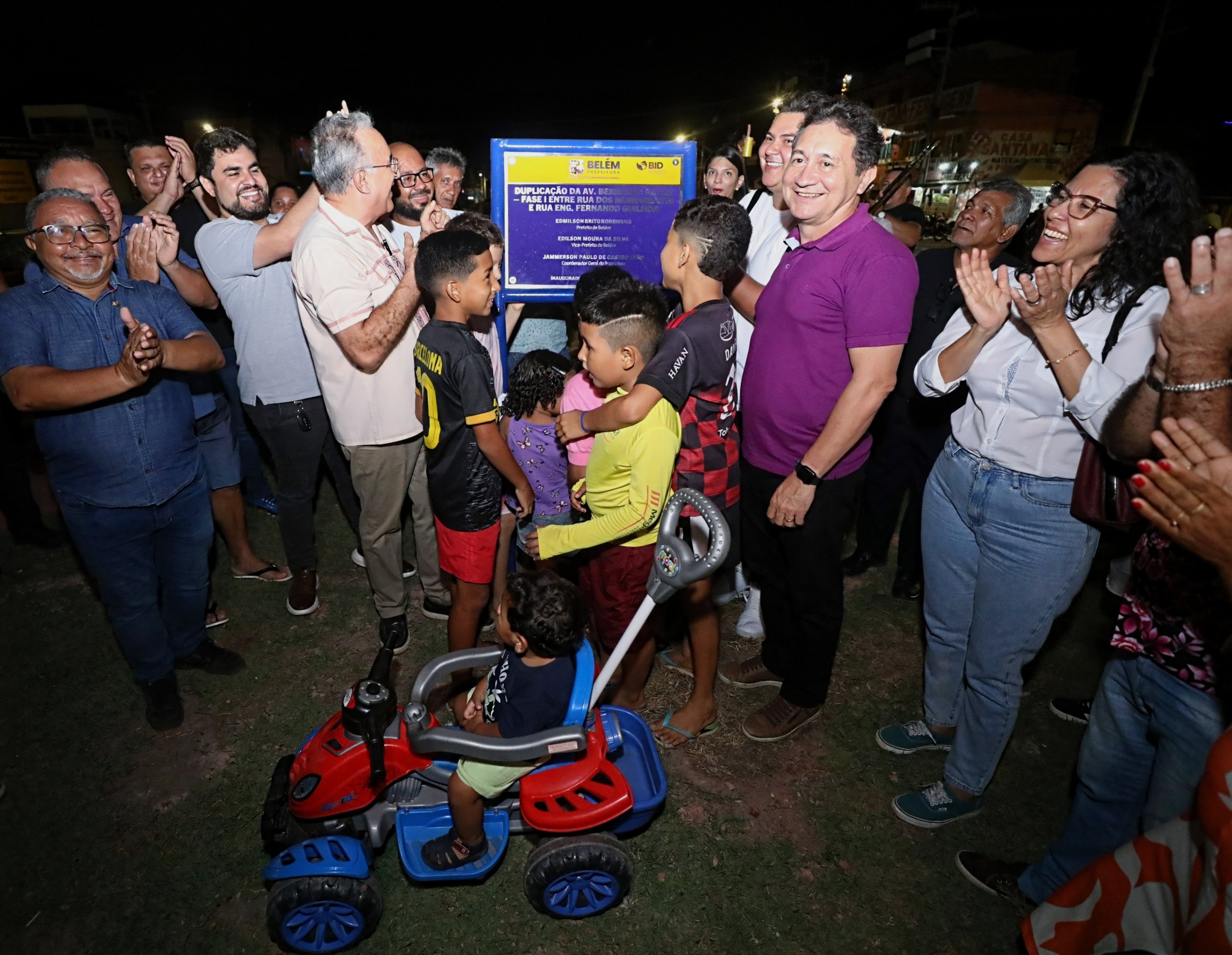 Urbanização da avenida Bernardo Sayão é entregue para a população