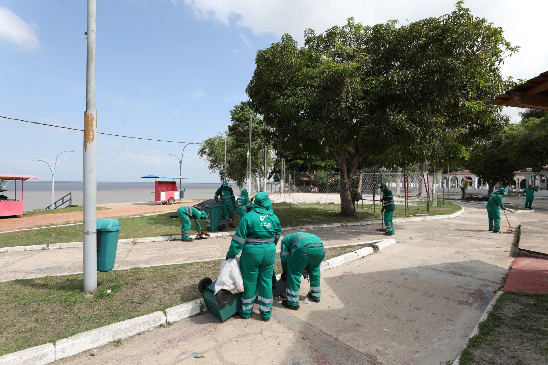 Mosqueiro ganha mutirão de limpeza na virada do ano