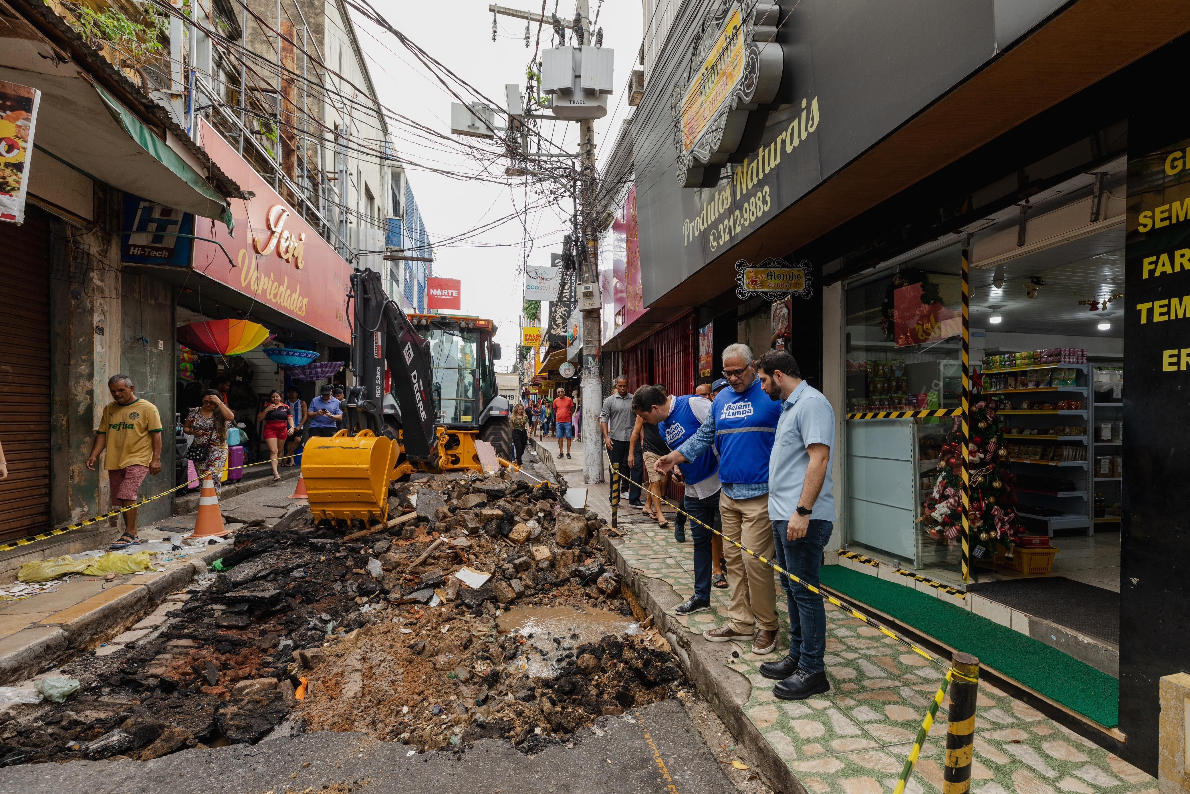 Prefeitura intensifica manutenção viária em diversos bairros de Belém