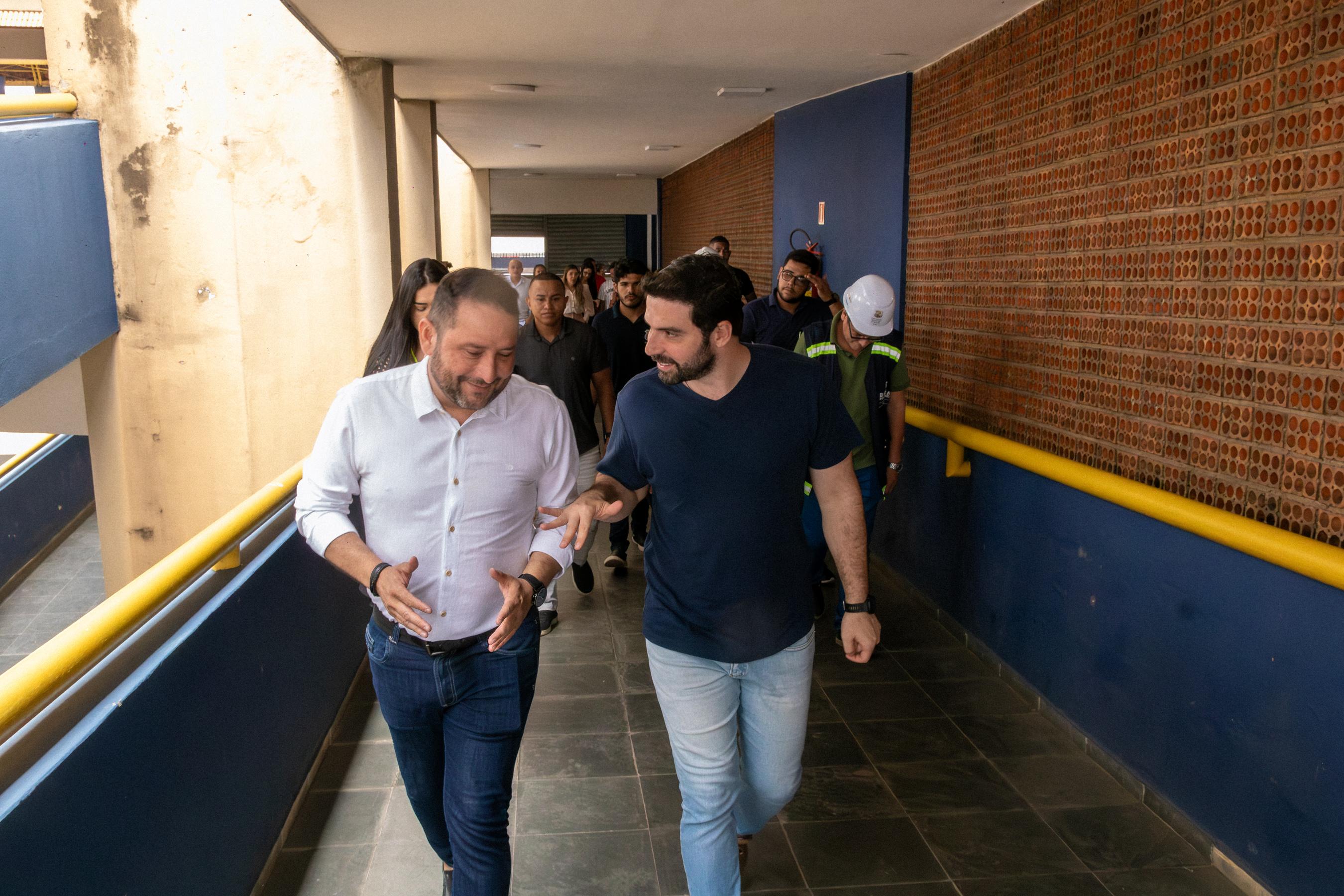 Prefeito visita obras de reforma da Aldeia Amazônica para o Carnaval