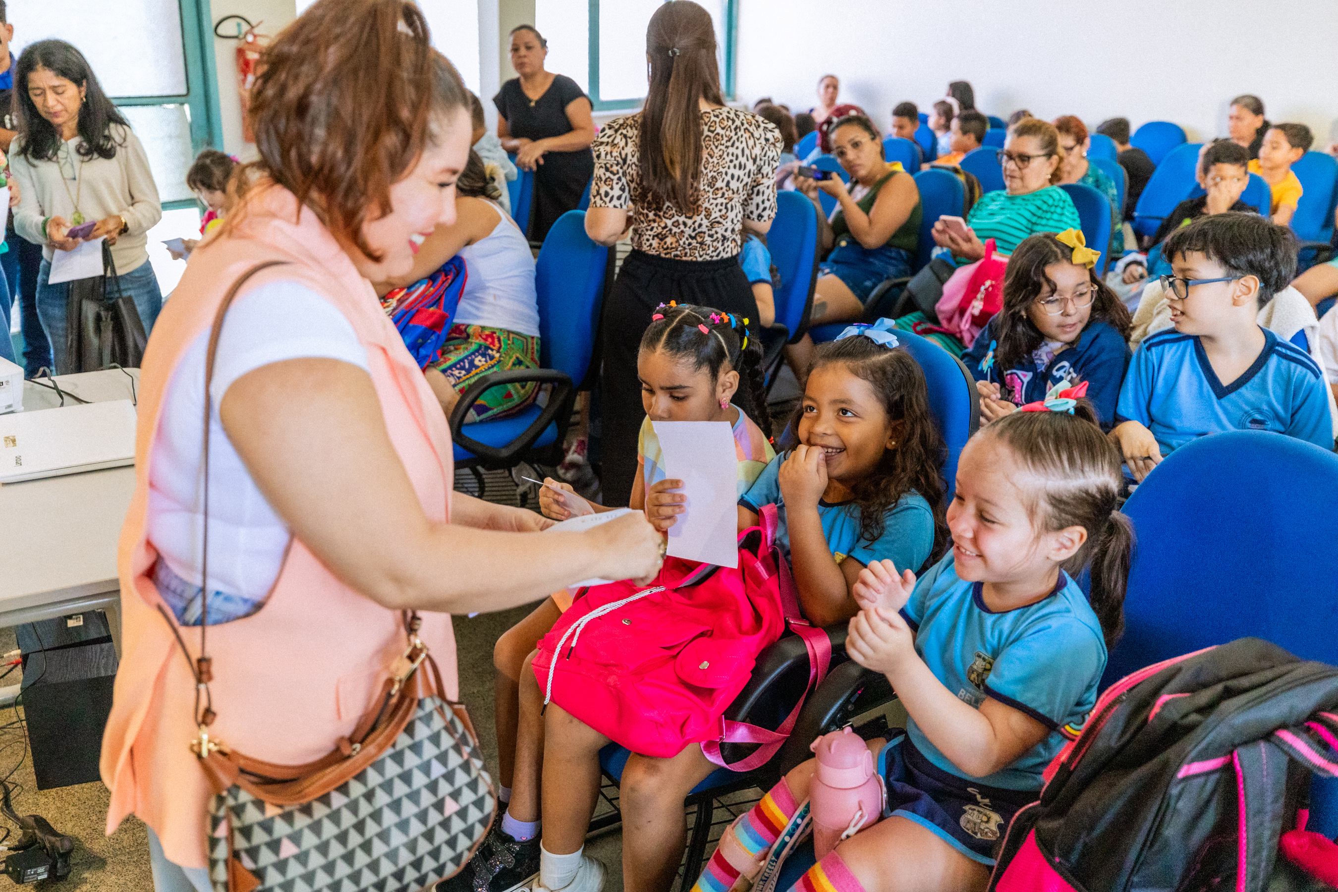 Começa o ano letivo para os 60 mil estudantes da rede municipal de educação de Belém