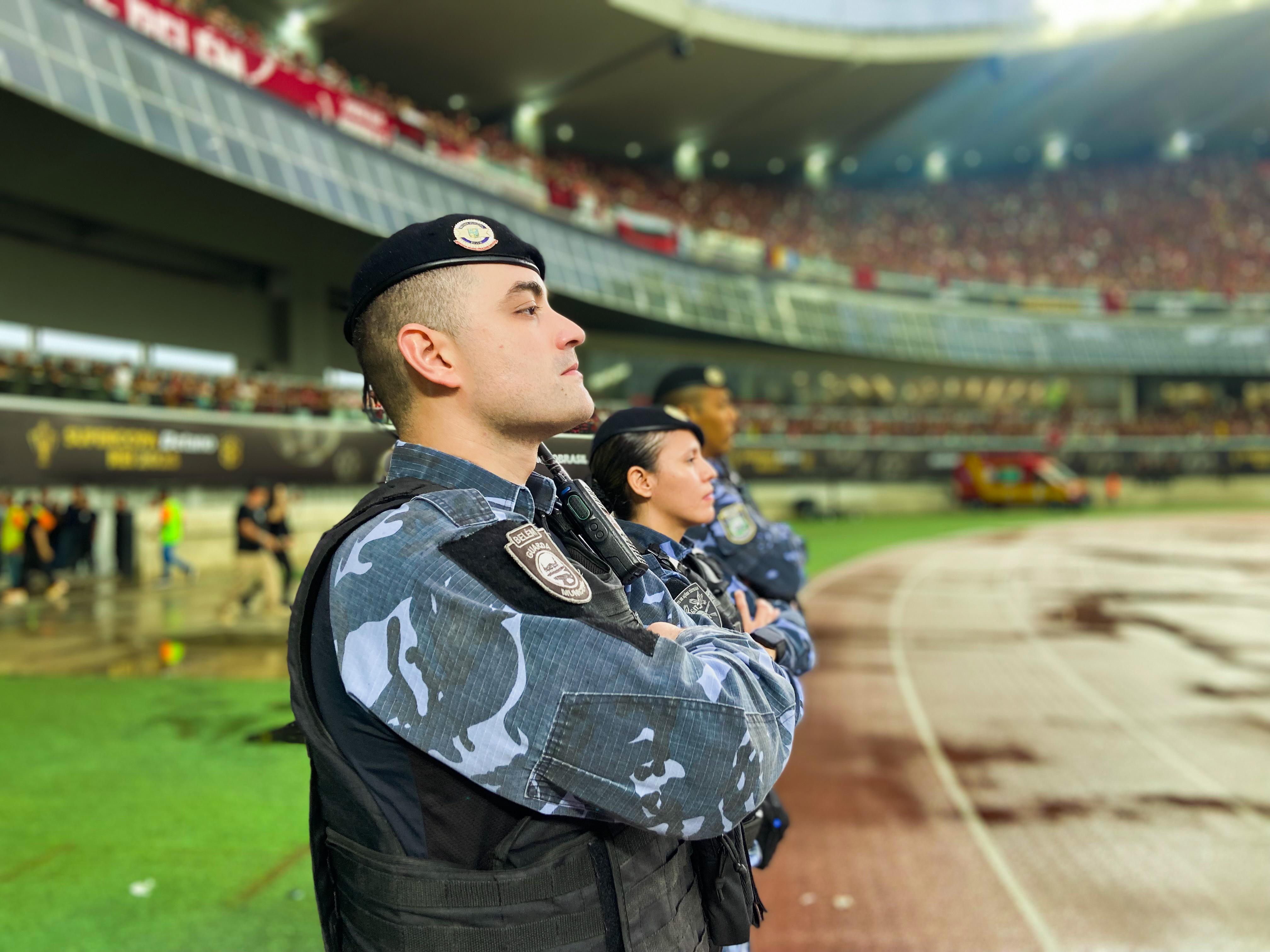 Guarda Municipal e SEMOB atuam na escolta de time e no trânsito no entorno do Mangueirão