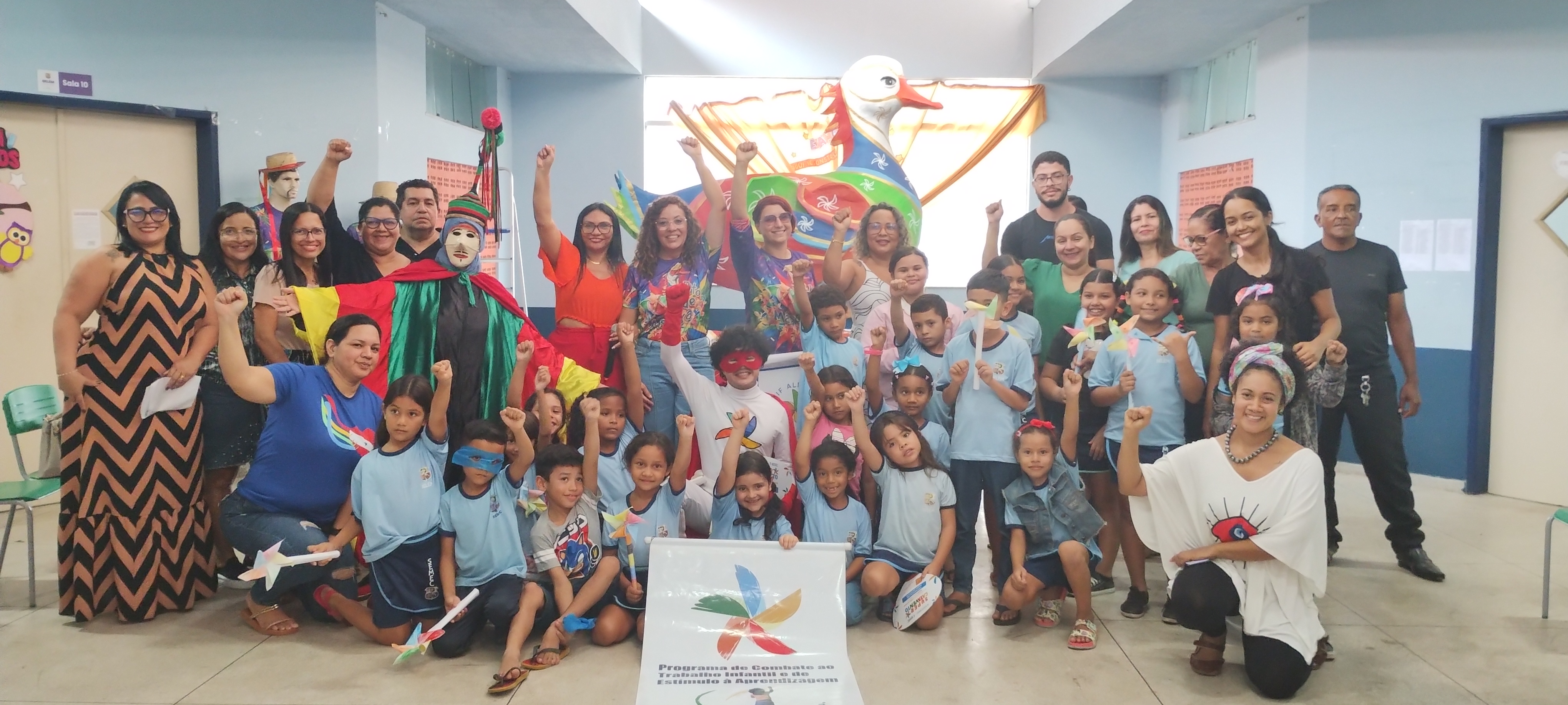 Ação de carnaval em escola reforça combate ao trabalho infantil