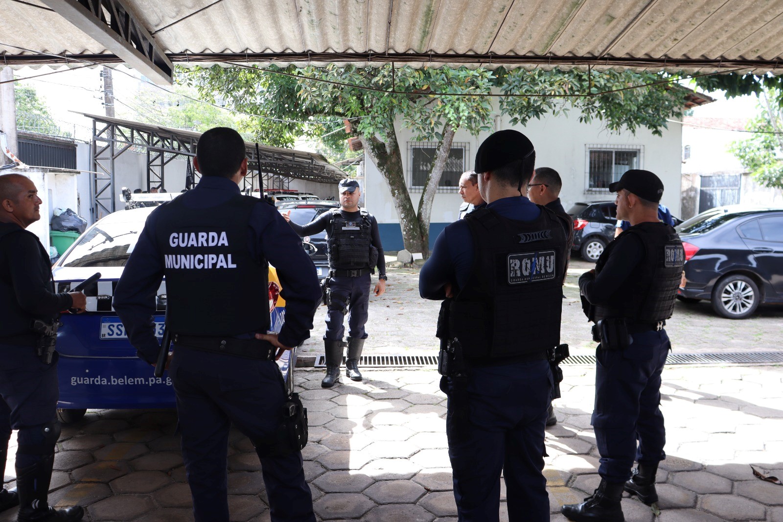 Guardas municipais passam por treinamento para integrar o grupamento Ronda Ostensiva Municipal