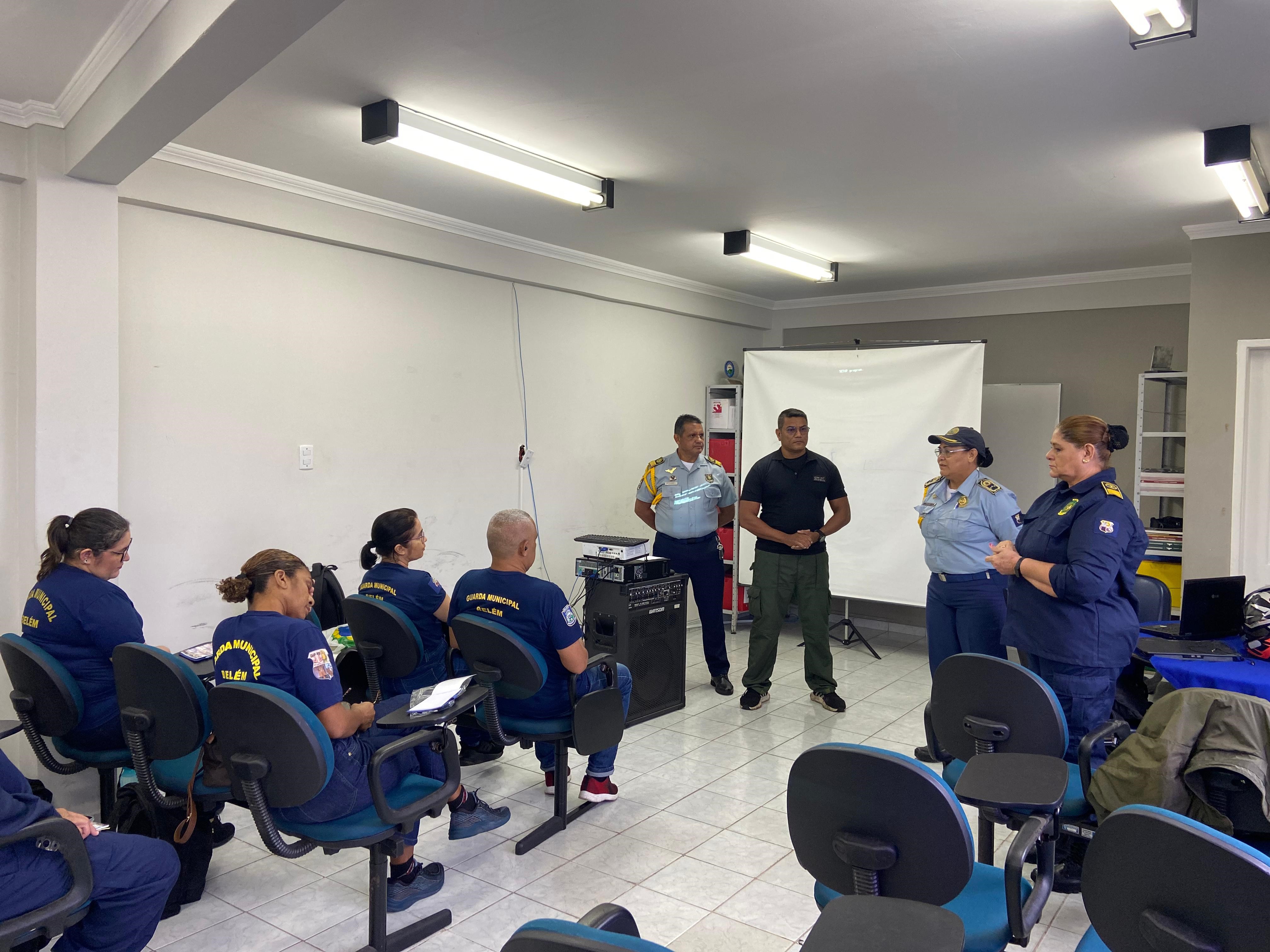 Guarda Municipal capacita agentes em curso de legislação