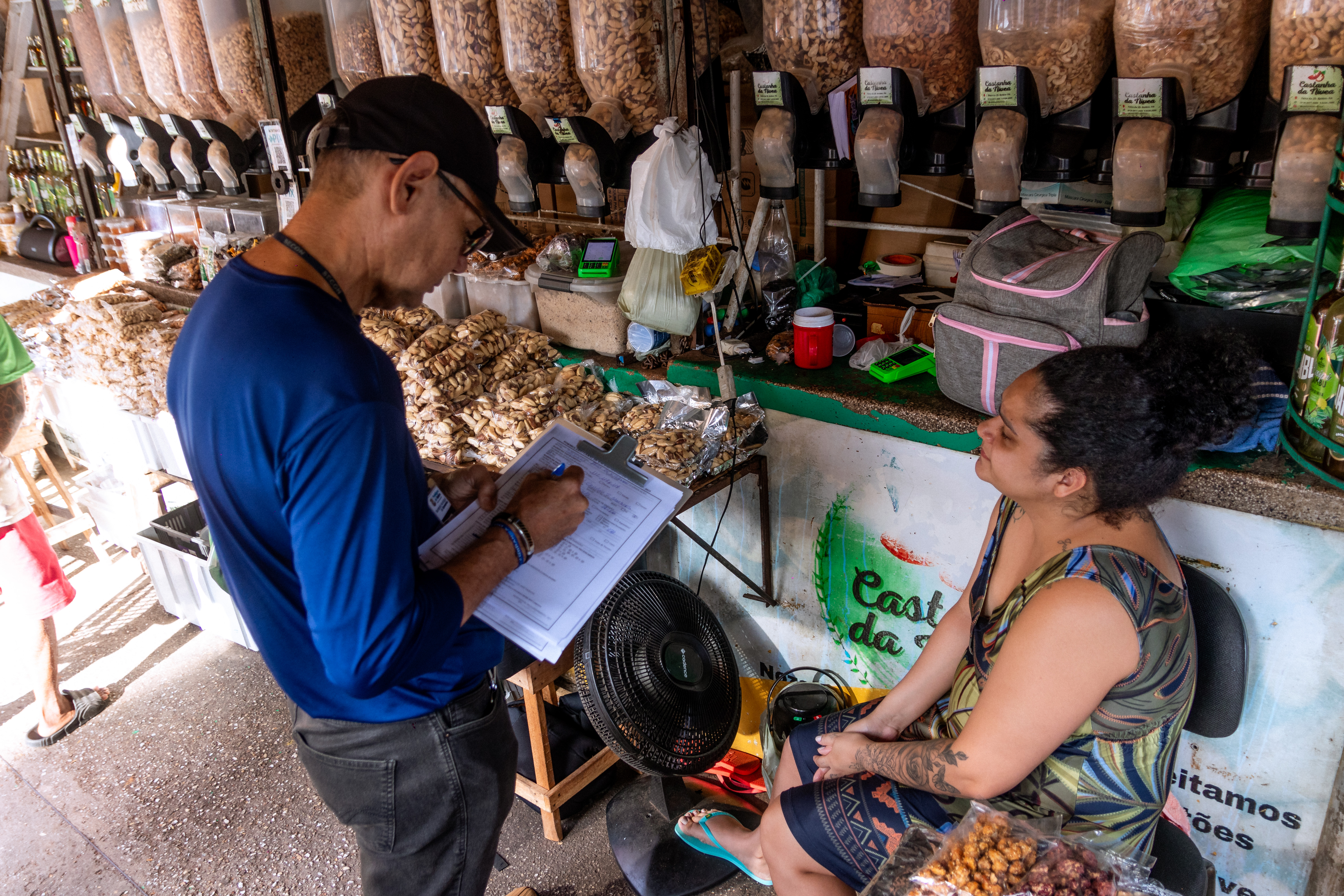 Recadastramento itinerante atende mais de 100 trabalhadores na feira da 25 de setembro