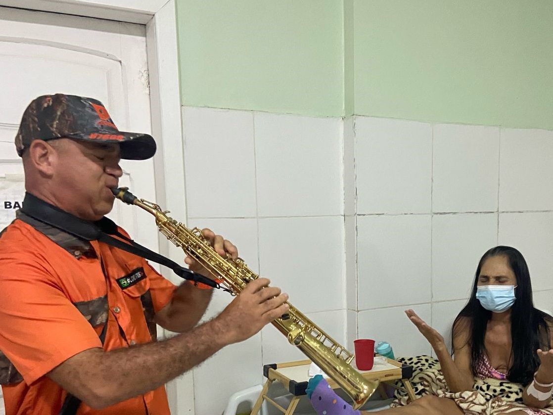 Hospital Dom Vicente Zico promove humanização por meio da música