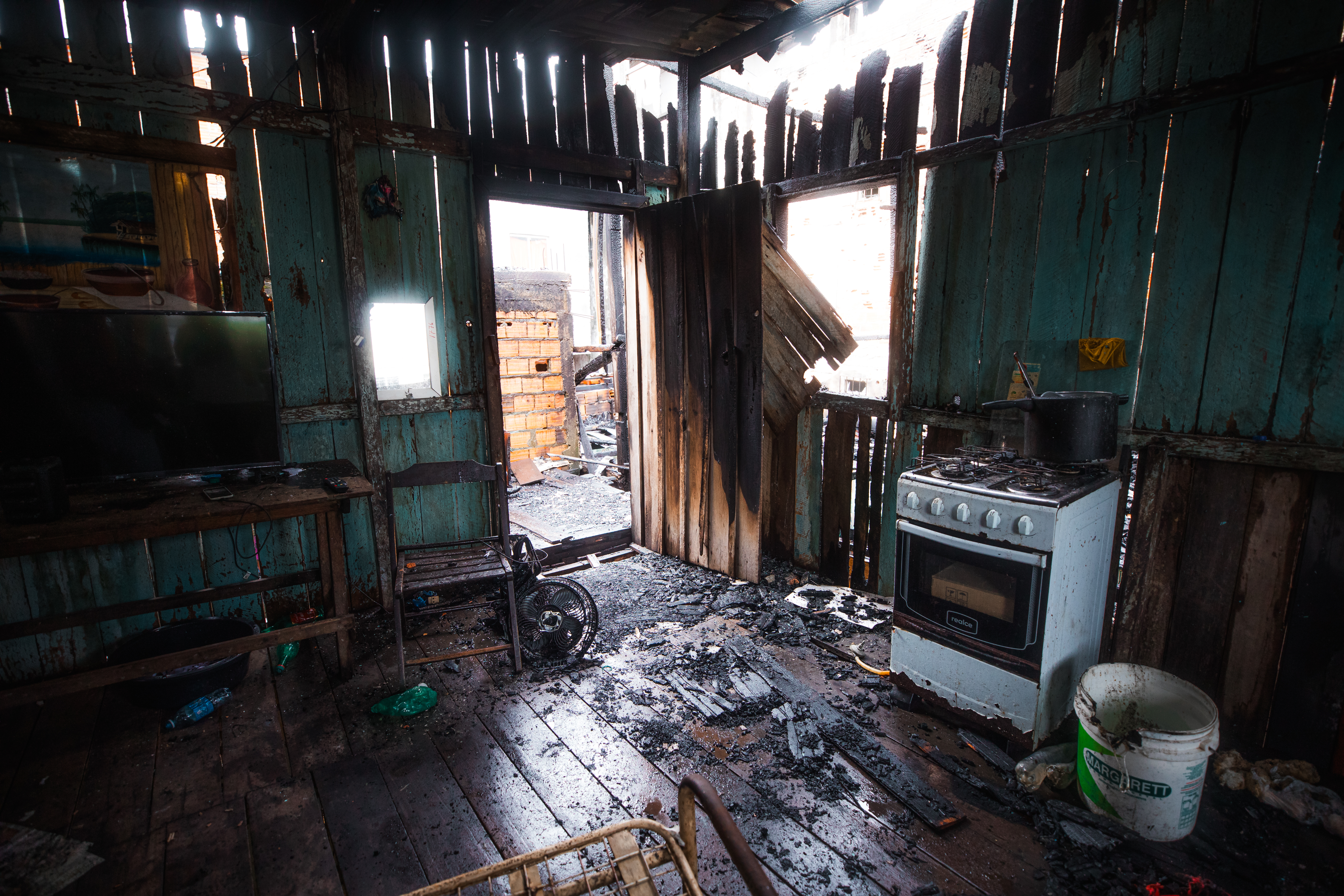 Prefeitura garante assistência a famílias vítimas de incêndio