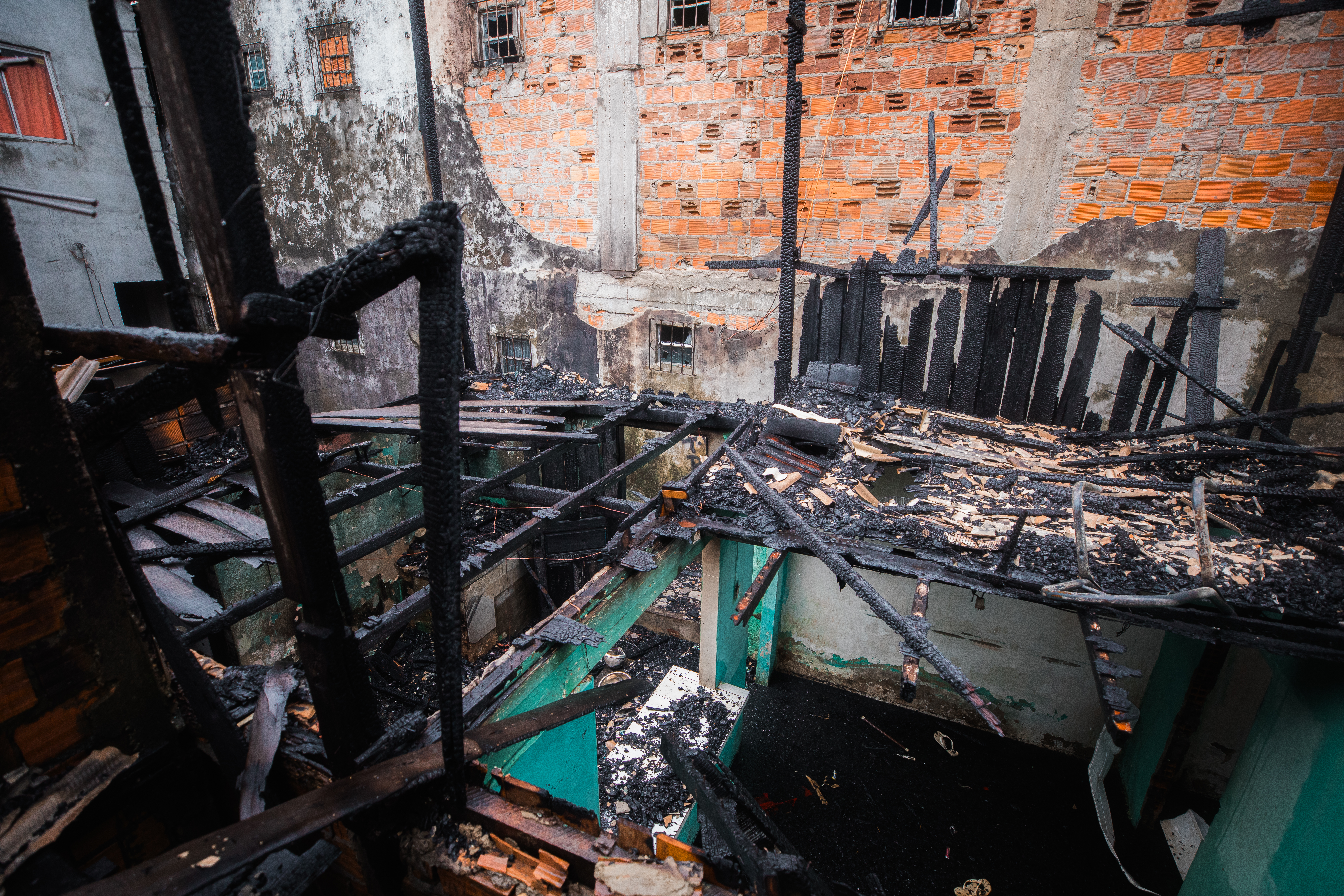 Prefeitura garante assistência a famílias vítimas de incêndio