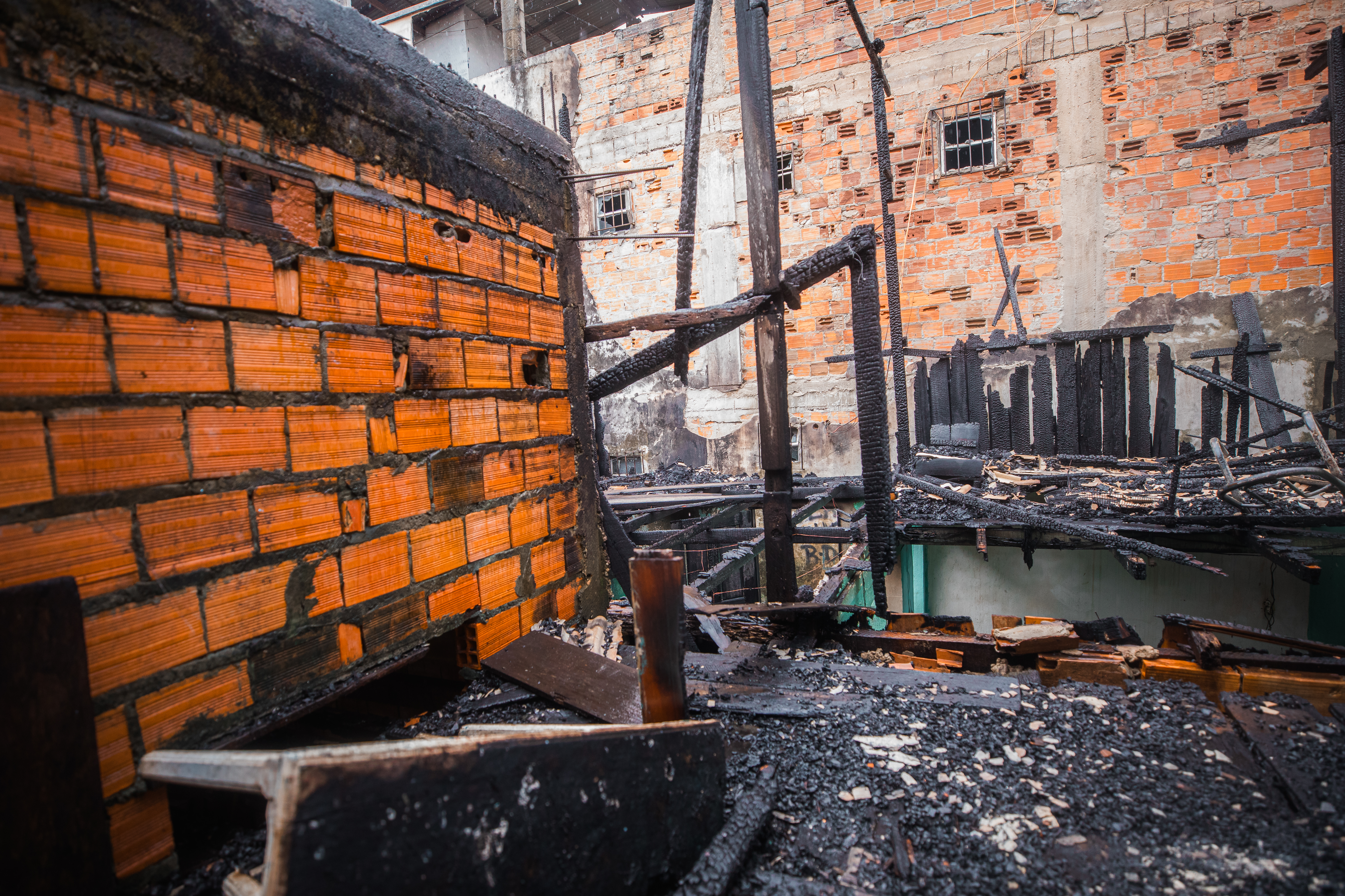 Prefeitura garante assistência a famílias vítimas de incêndio