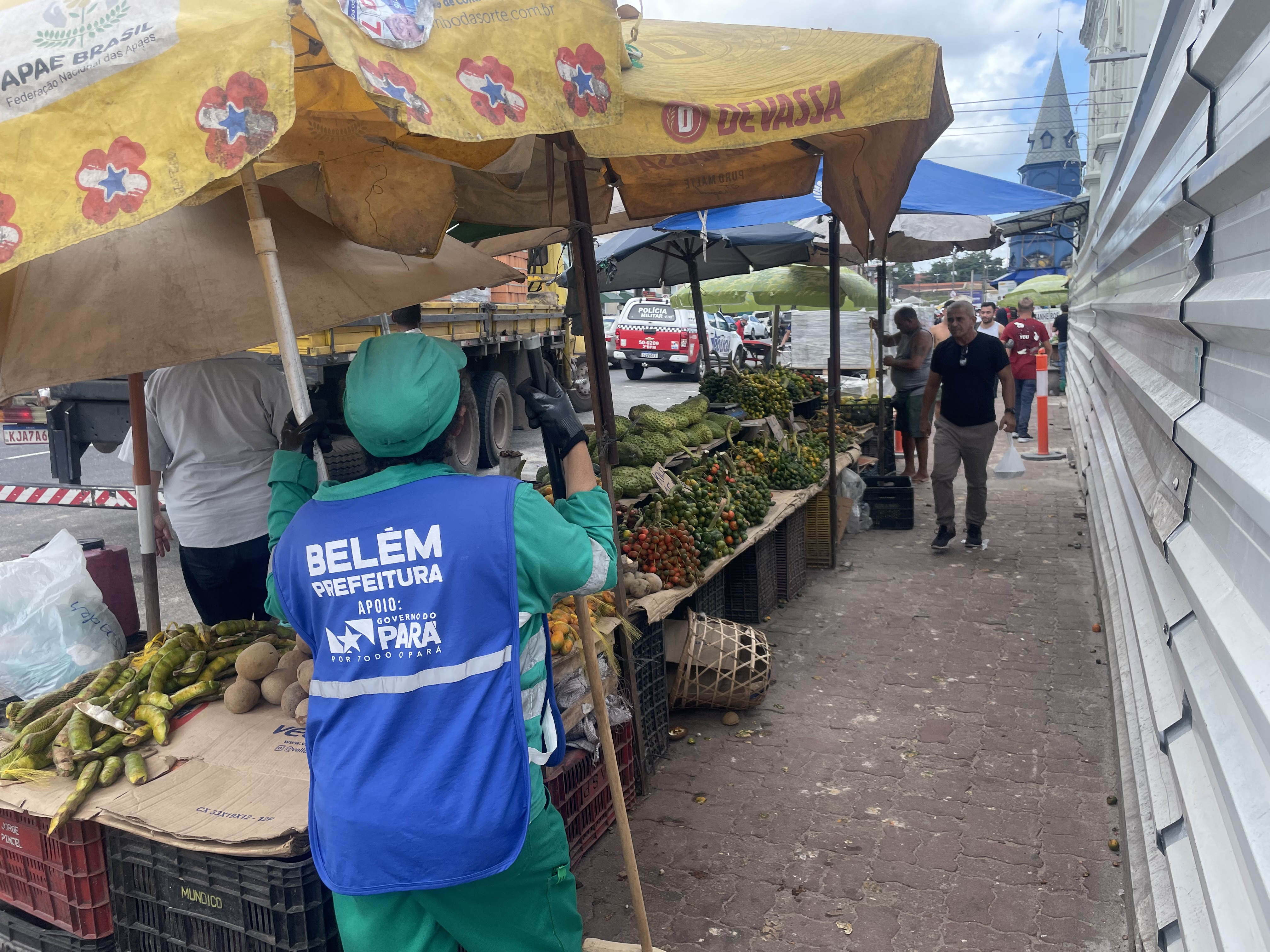 Ver-o-Peso celebra aniversário com reforço na limpeza e organização