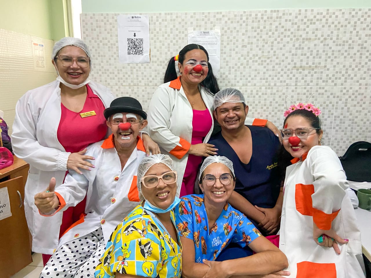 Palhaçoterapia leva diversão aos pacientes do Hospital Dom Zico