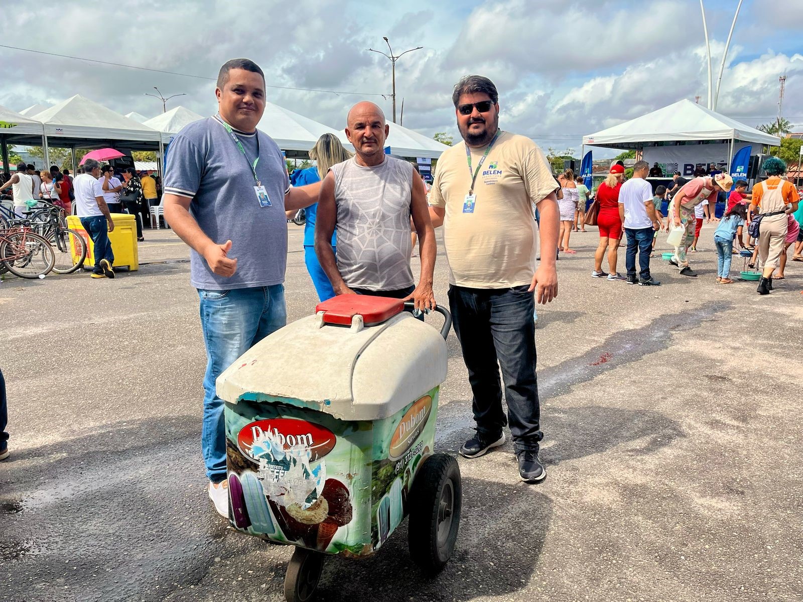 Ação de aniversário regulariza trabalho informal em Outeiro