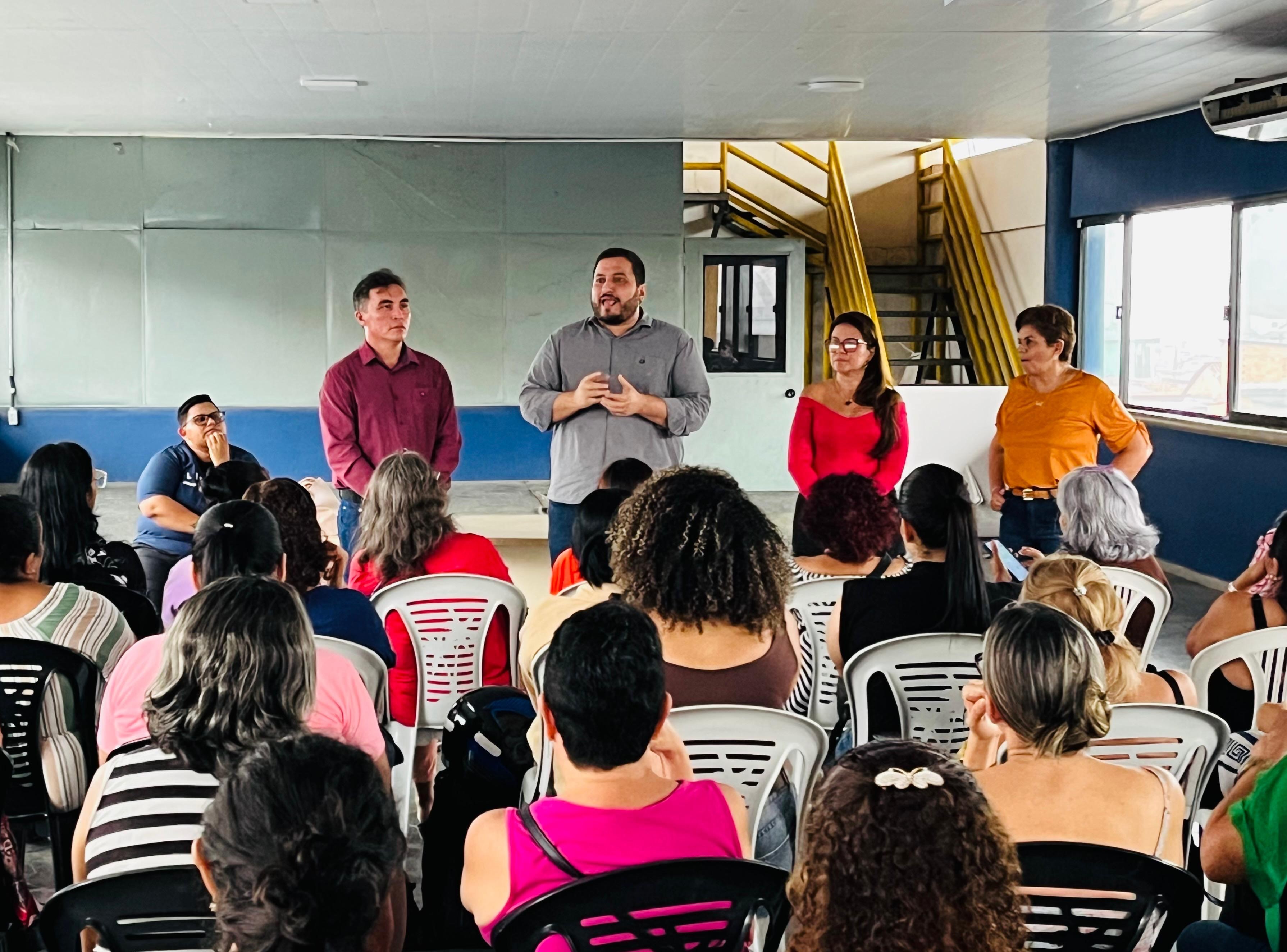 100 mulheres são beneficiadas com palestra sobre empreendedorismo