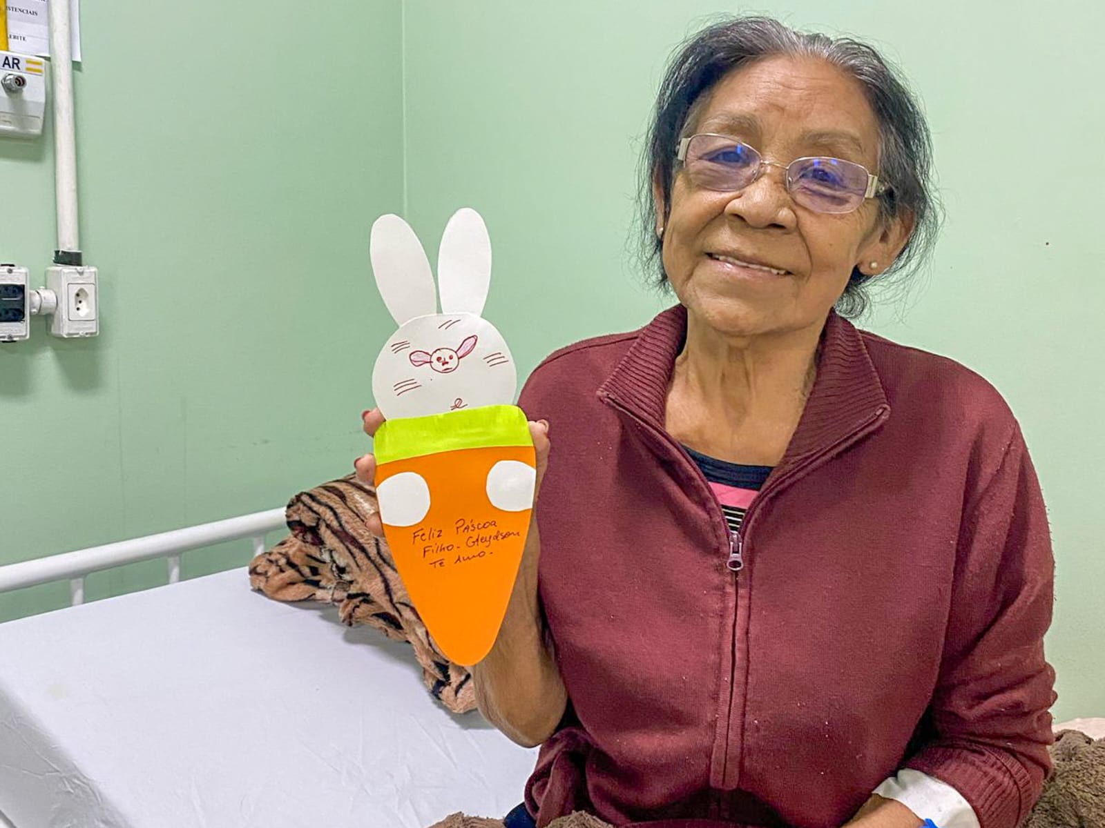 Oficina de Páscoa no Dom Zico reforça cuidado humanizado a pacientes
