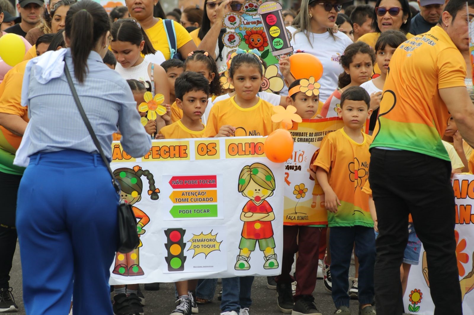 Caminhada contra violência sexual infantil mobiliza o bairro da Condor