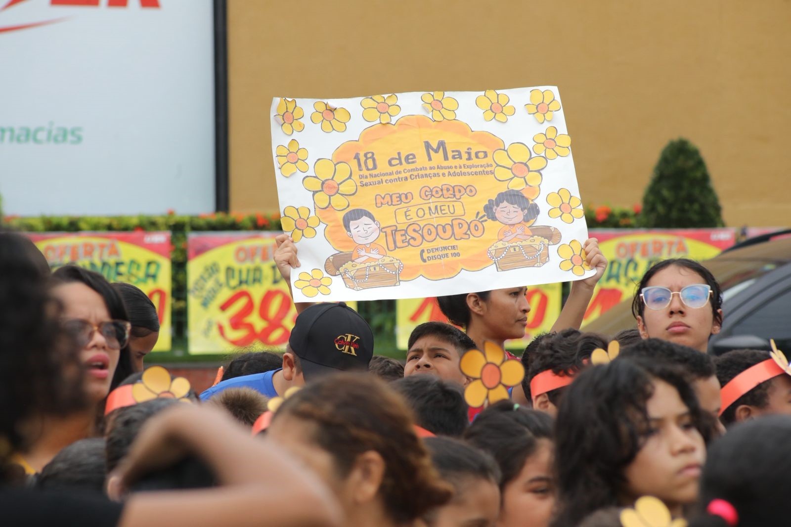 Caminhada contra violência sexual infantil mobiliza o bairro da Condor