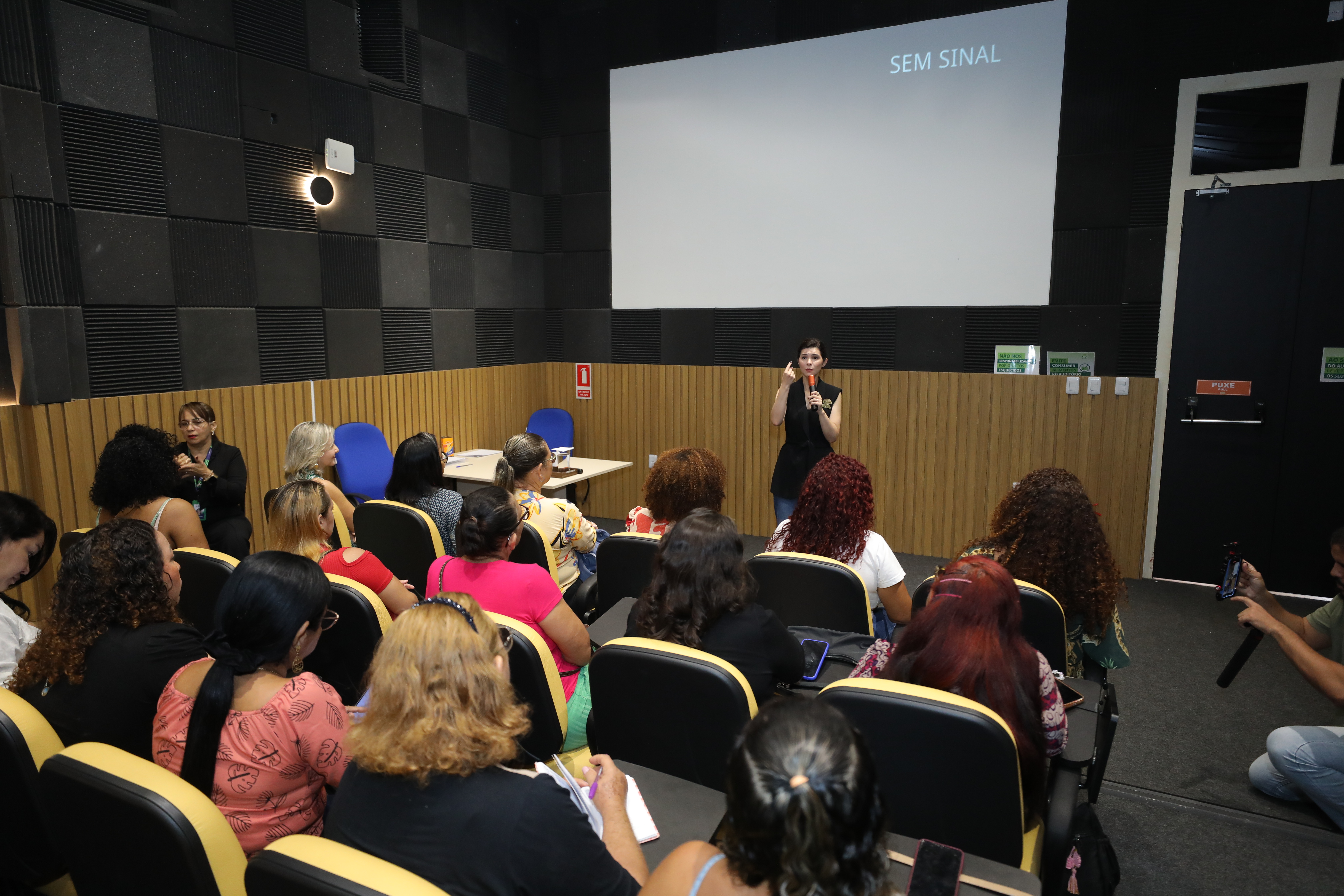 Prefeitura promove palestra sobre imagem pessoal e autocuidado