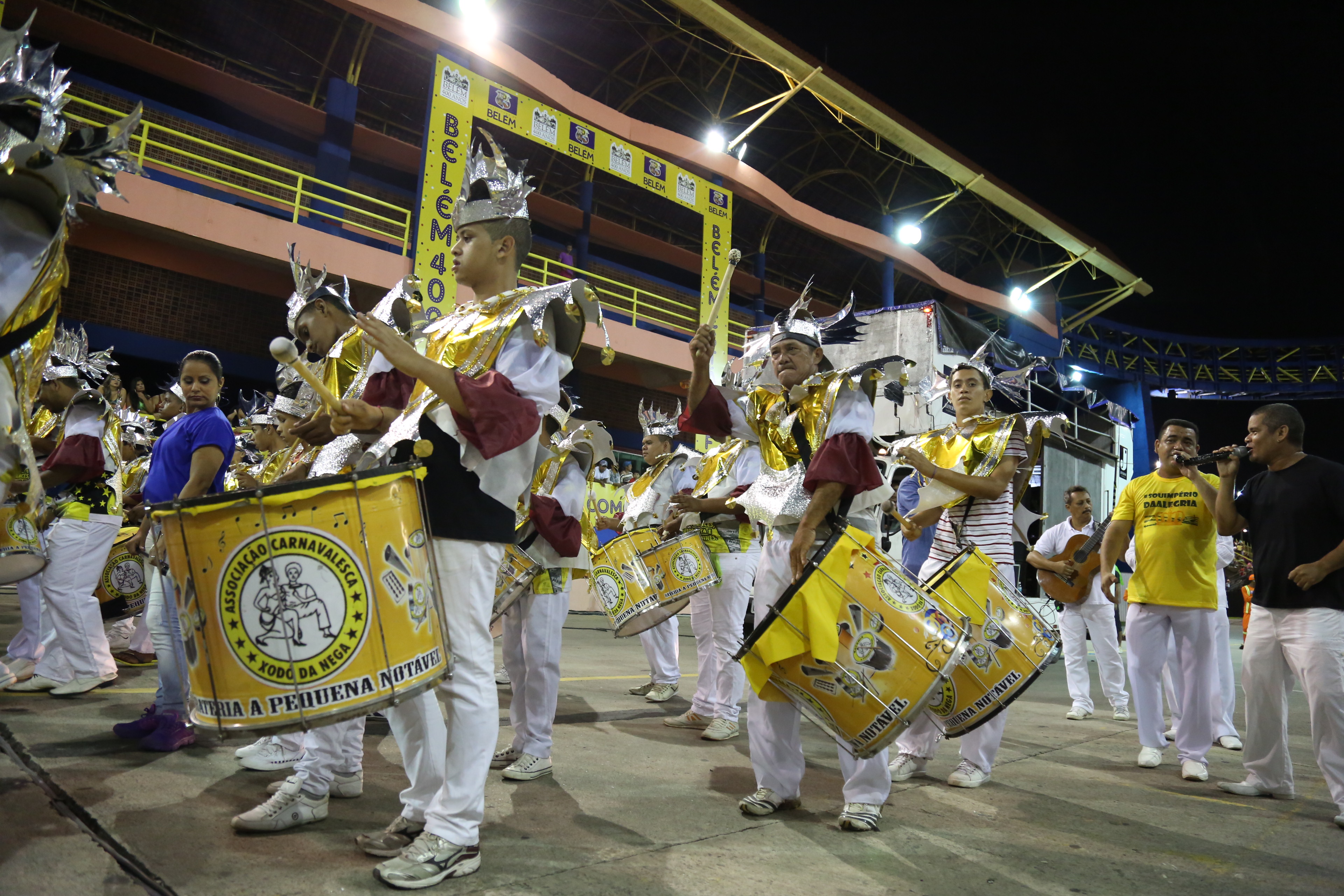 Aldeia recebe desfile de blocos carnavalescos neste sábado, 2