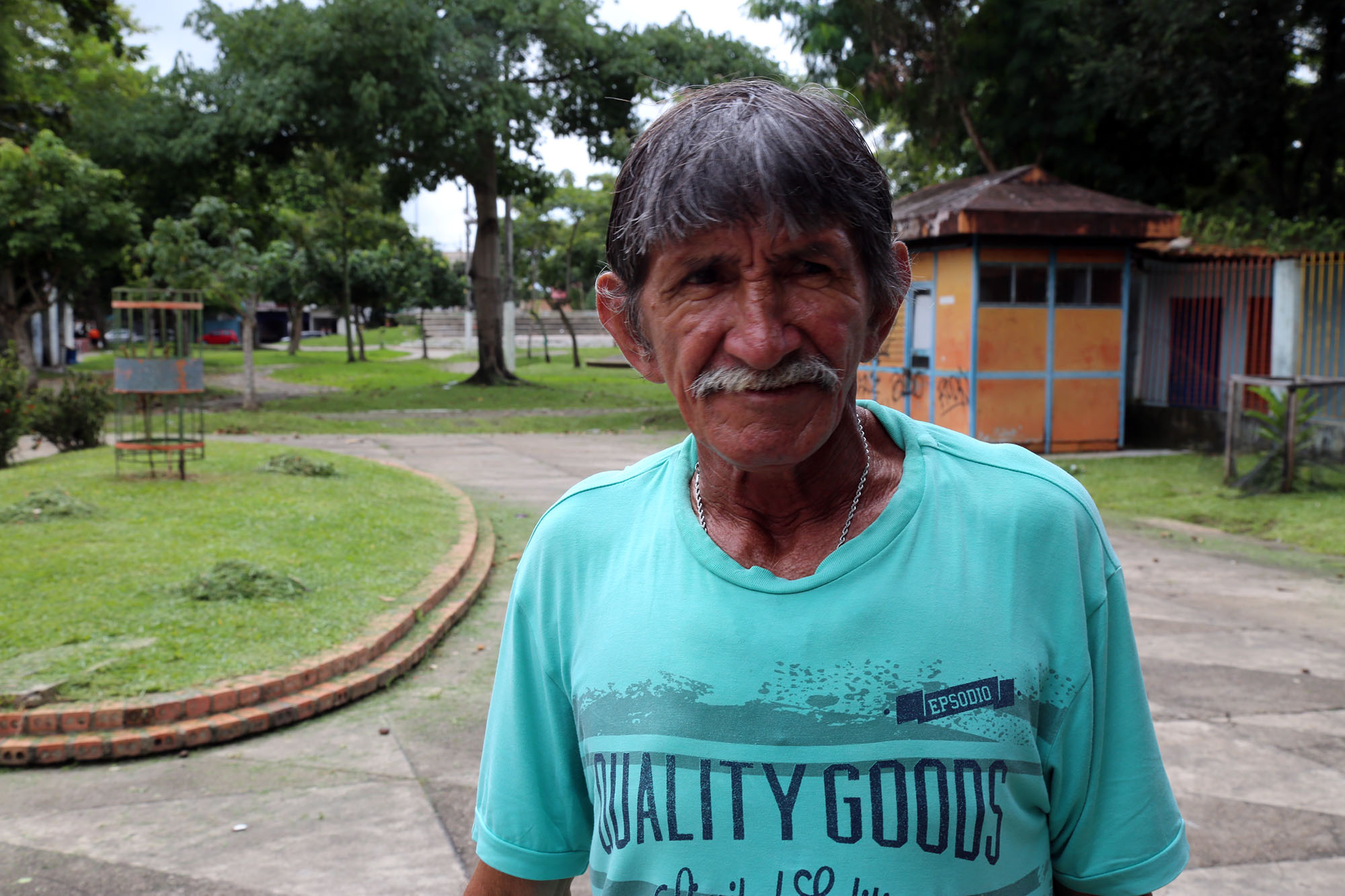Praça Dalcídio Jurandir recebe serviços de manutenção e limpeza