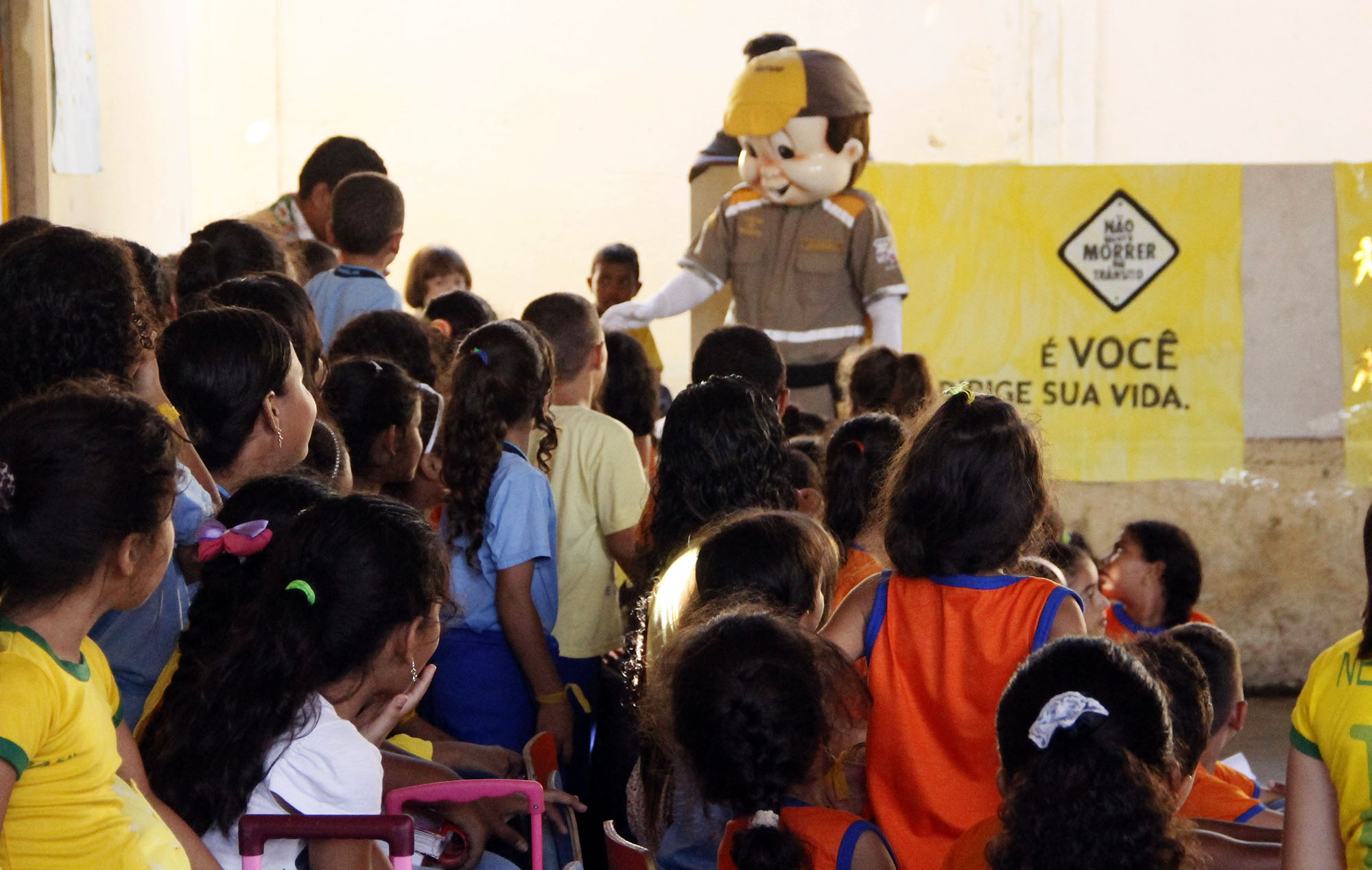 Blitz educativa inicia ações do Maio Amarelo em Belém