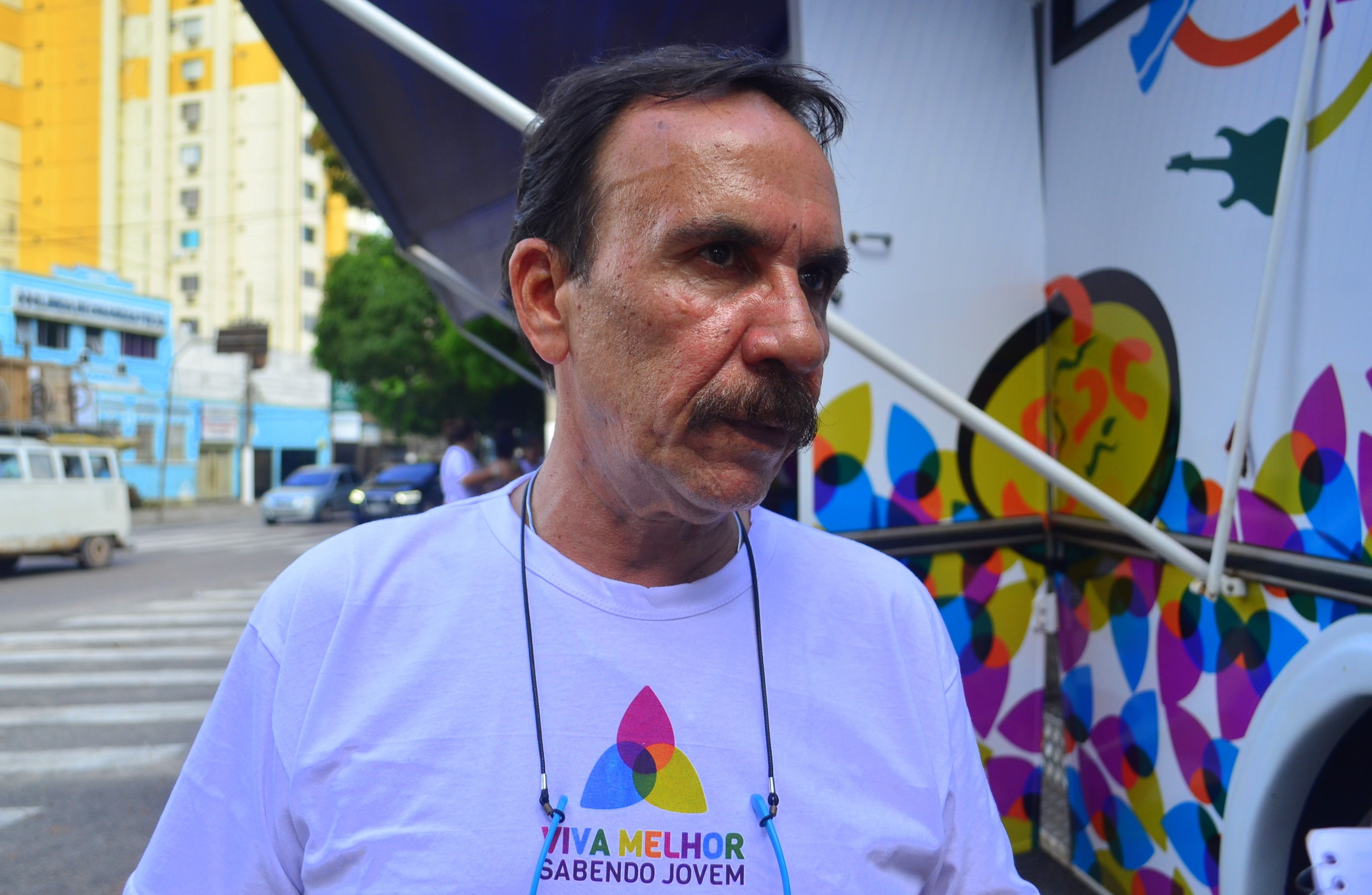 Projeto incentiva jovens e adultos a se submeterem a teste de HIV e DSTs