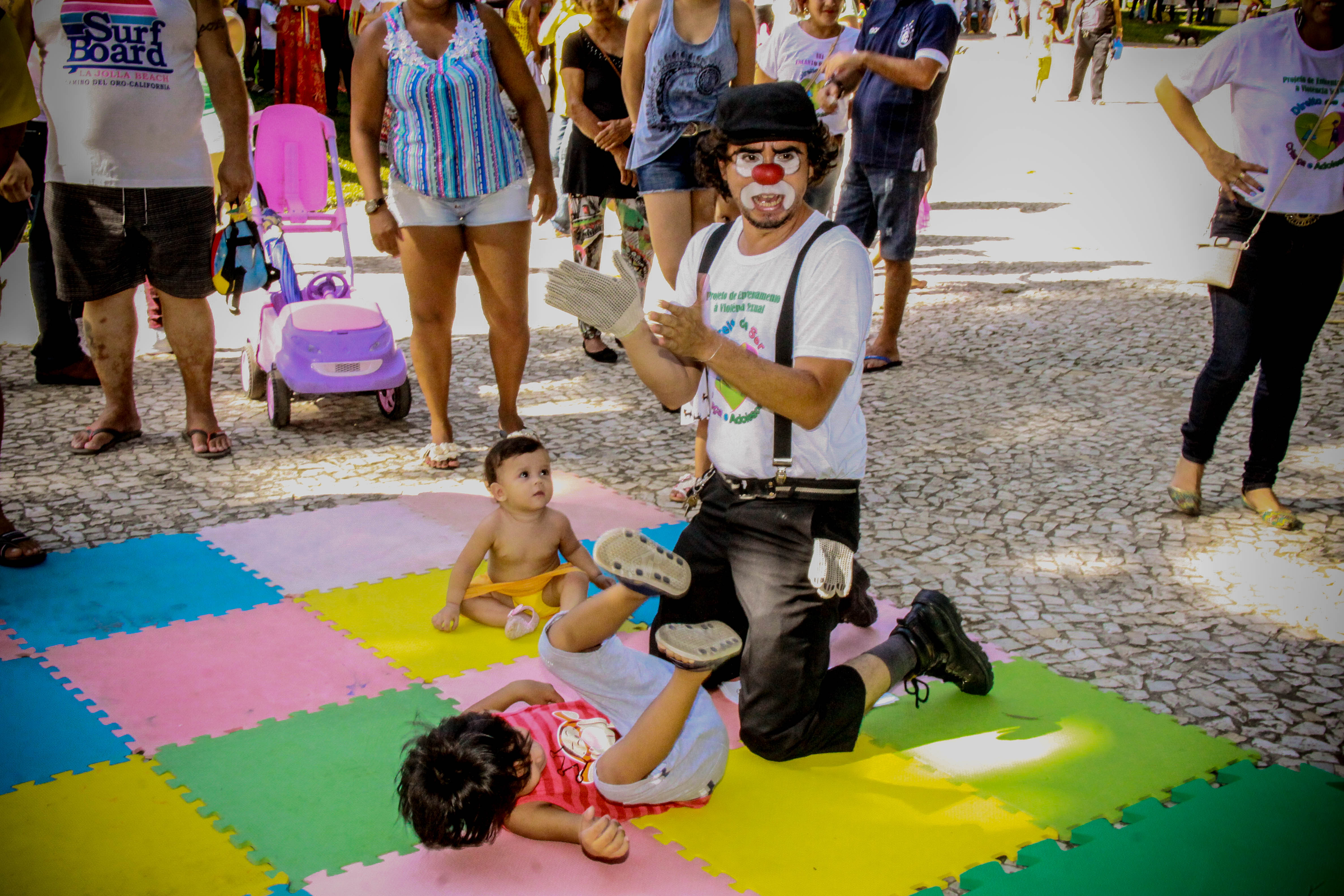 Manifestação cultural encerra atividades de 2016 do projeto “Direito de Ser"