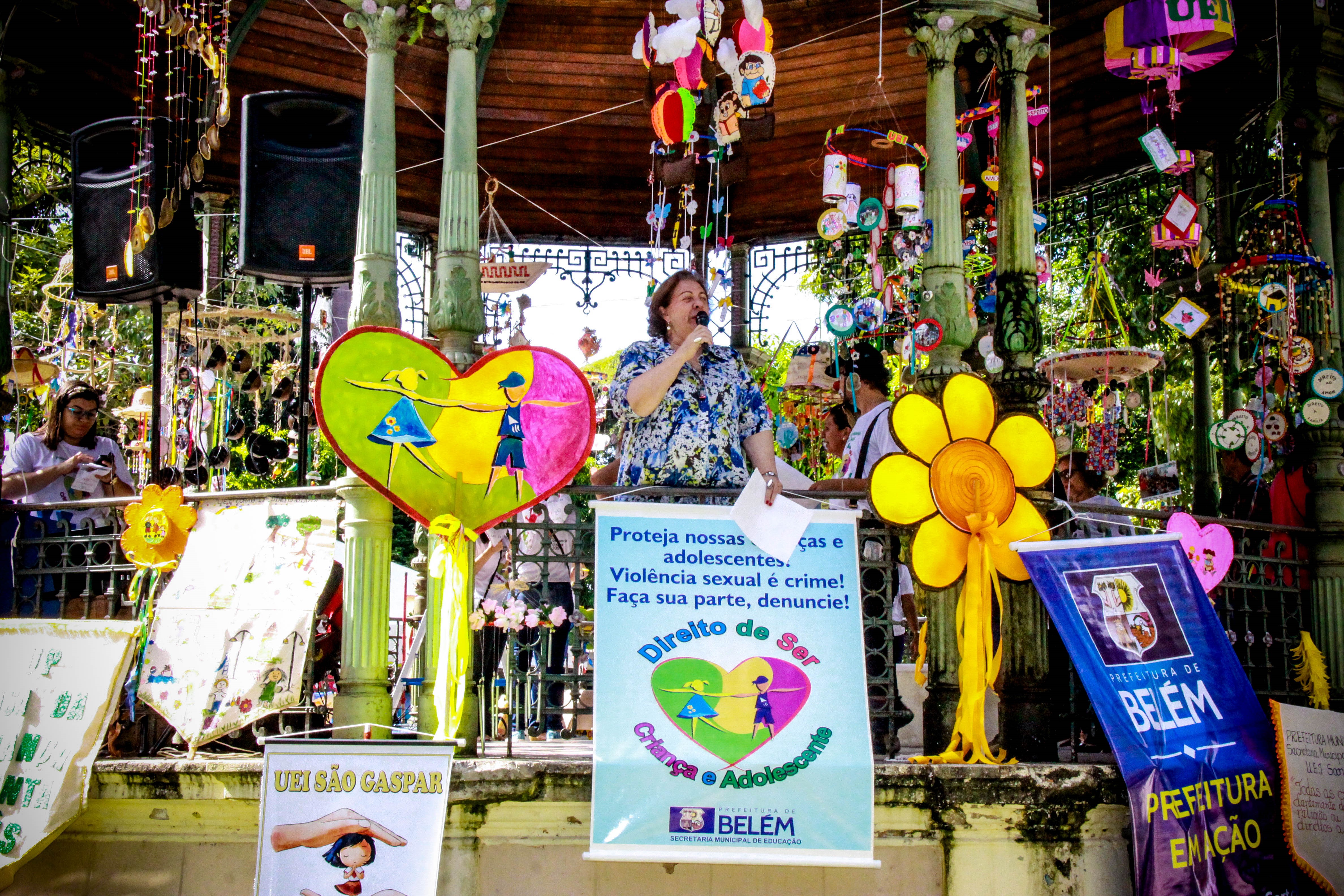 Manifestação cultural encerra atividades de 2016 do projeto “Direito de Ser"