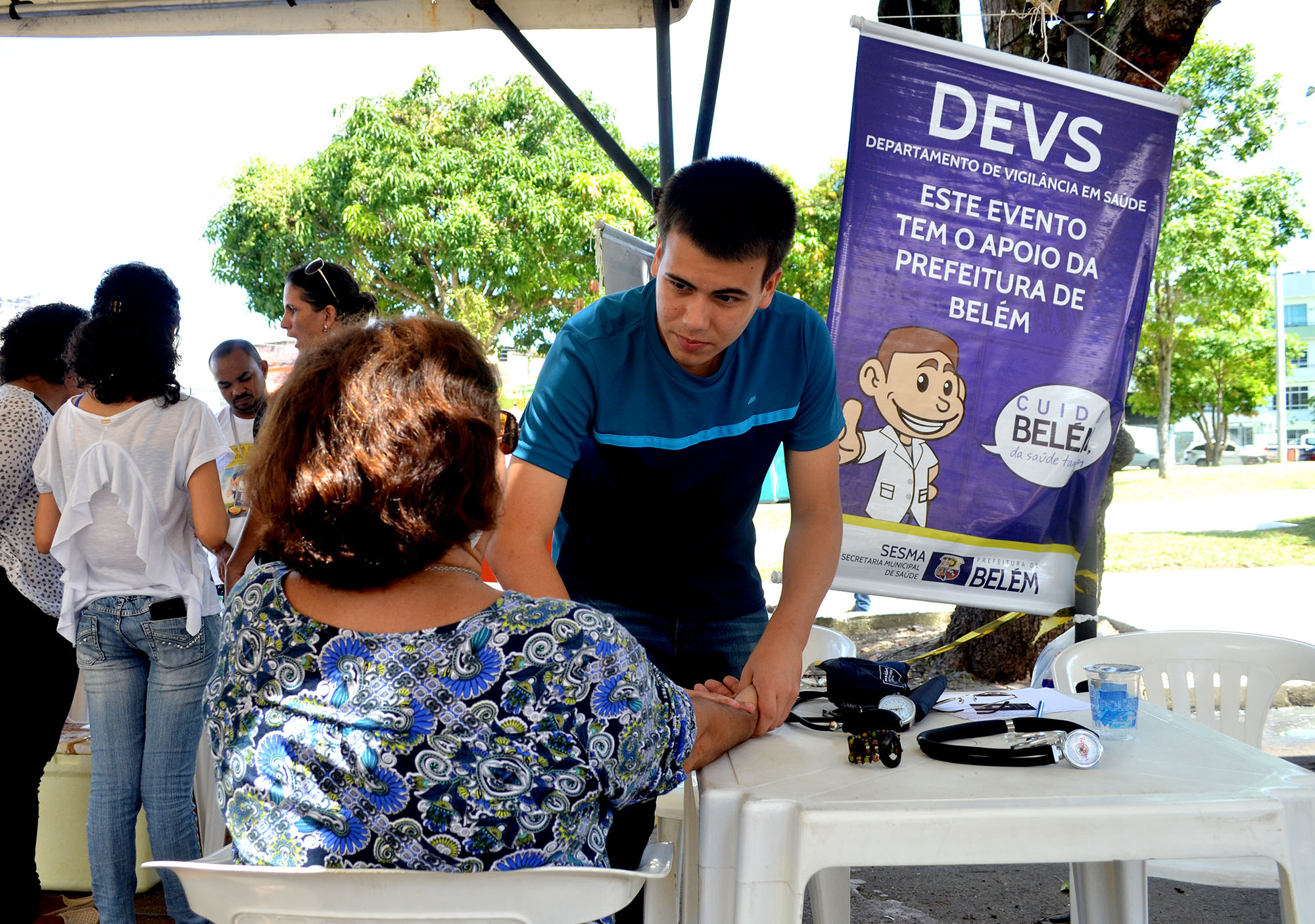 Feira de adoção chega à 10ª edição com novos lares para cerca de 300 cães e gatos