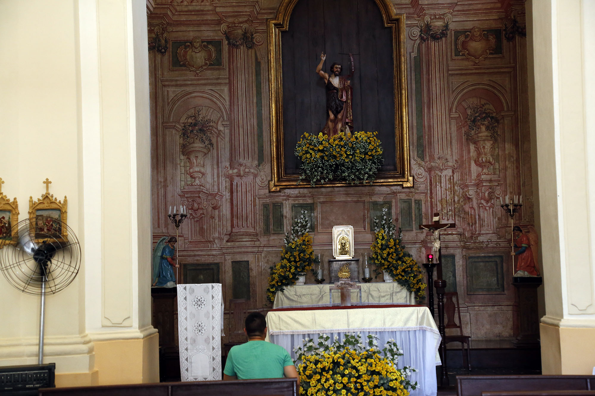 Em Belém devotos comemoram o  Dia de São João