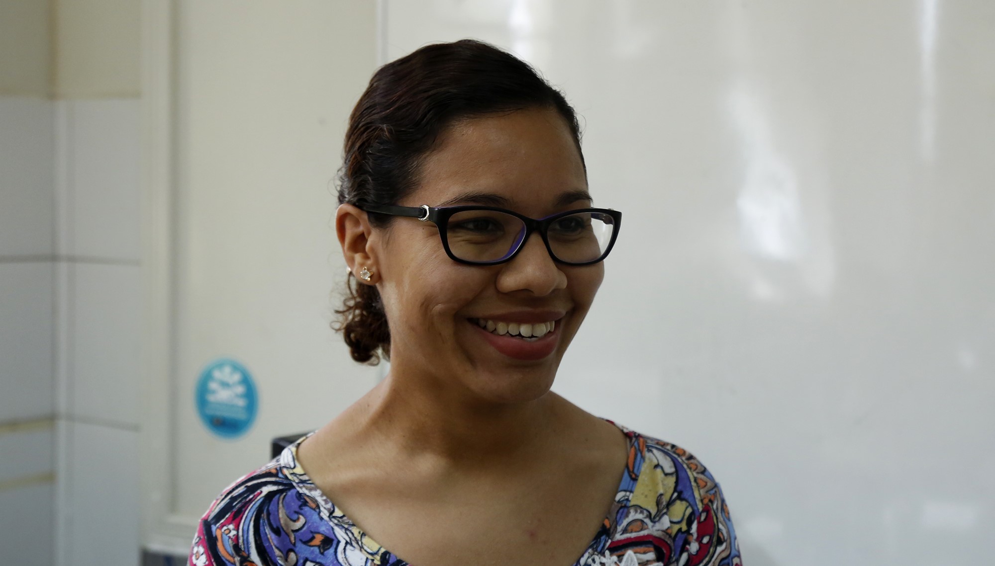 A exposição contínua a ruídos  pode causar surdez 