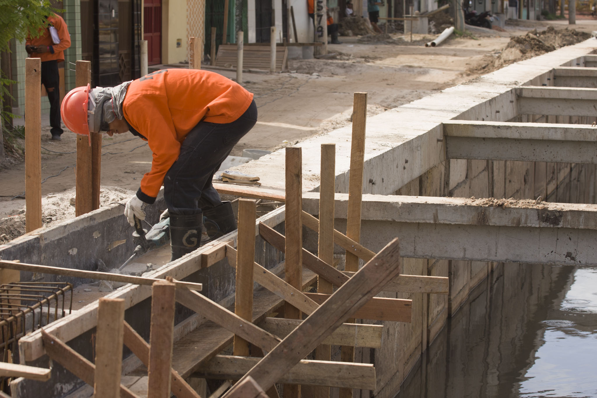 Obras de macrodrenagem seguem em ritmo acelerado